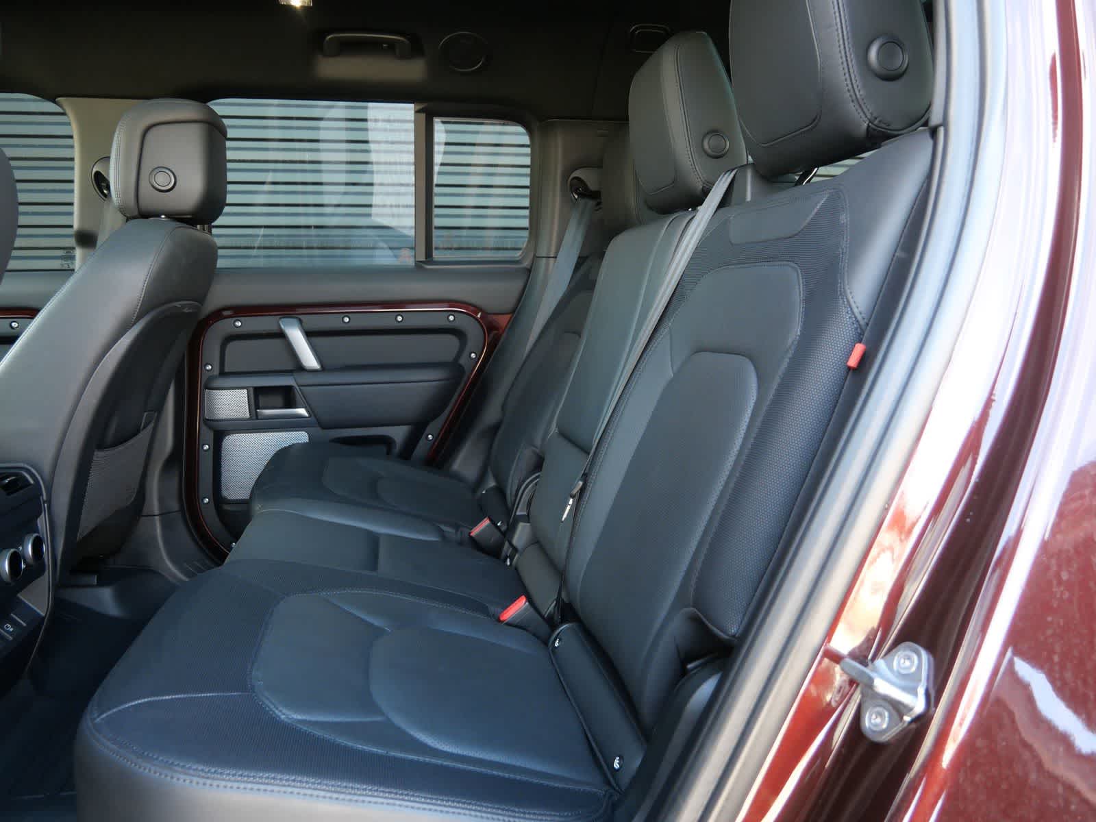 Thumbnail: 2024 Land Rover Defender - 11