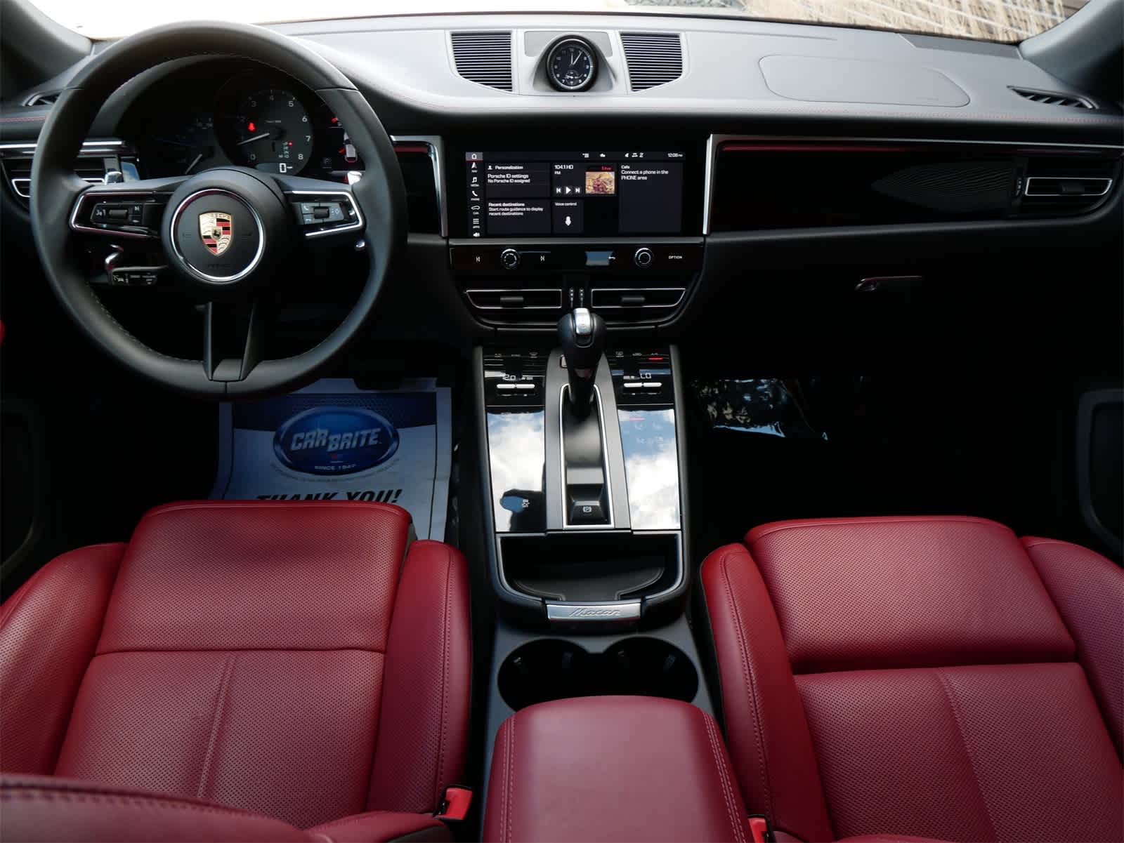 2024 Porsche Macan Base 8