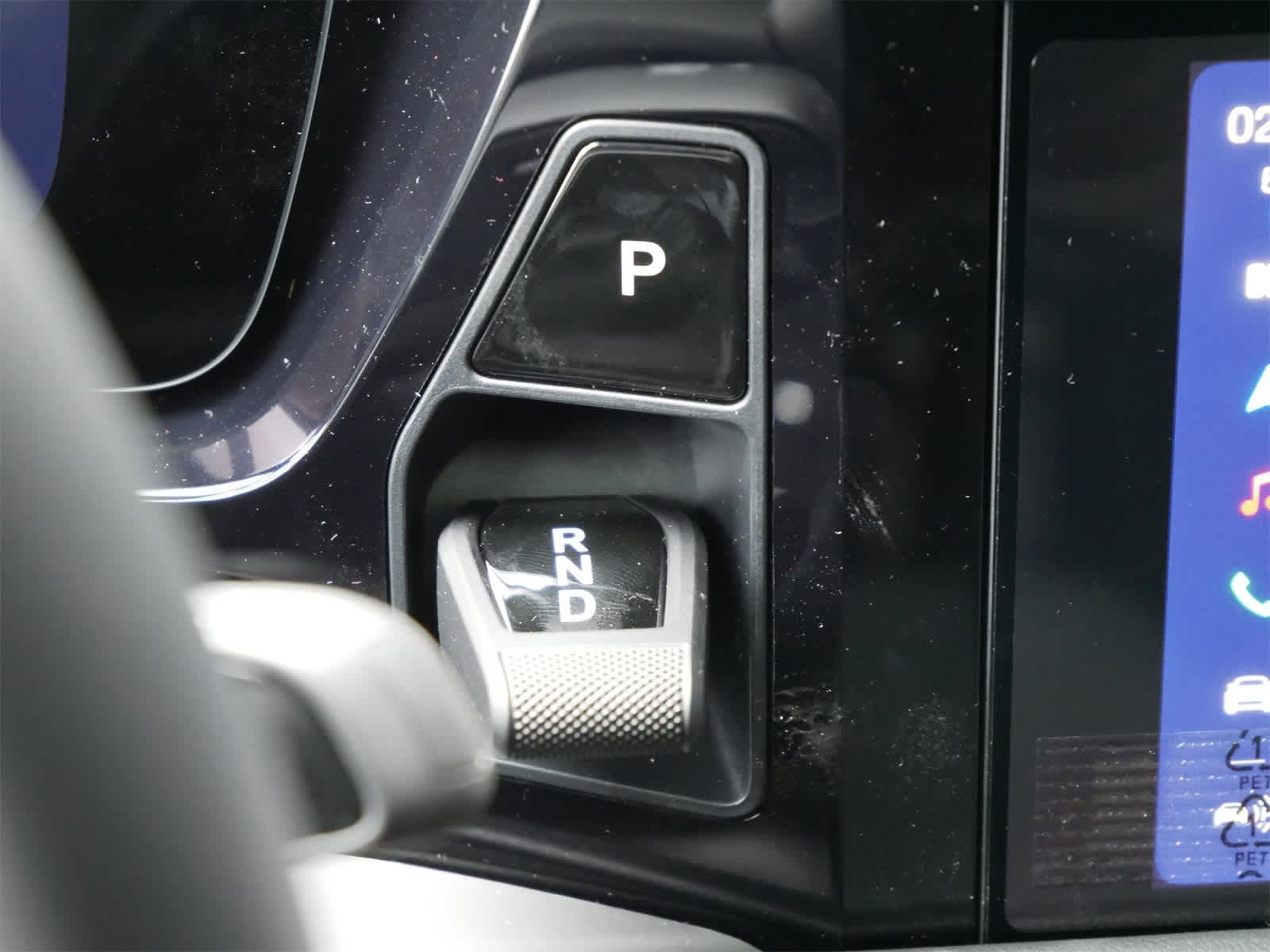 Thumbnail: 2025 Porsche Macan - 23