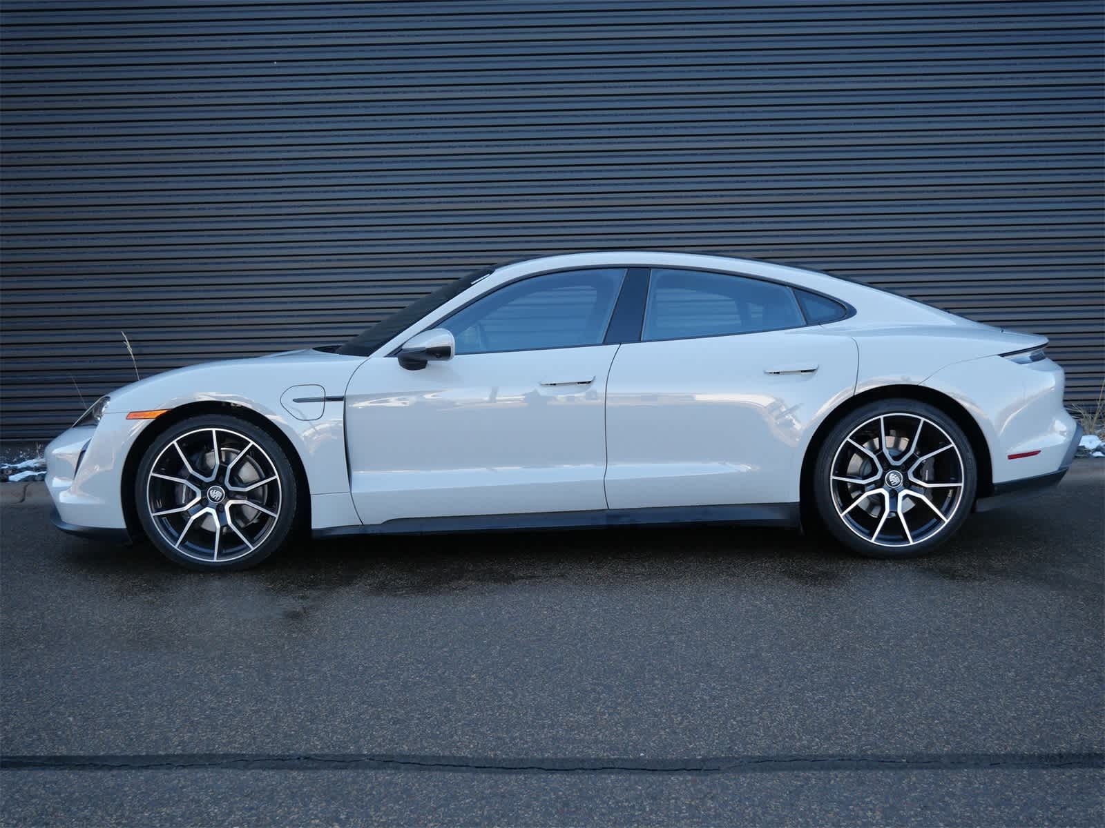 Thumbnail: 2024 Porsche Taycan - 2