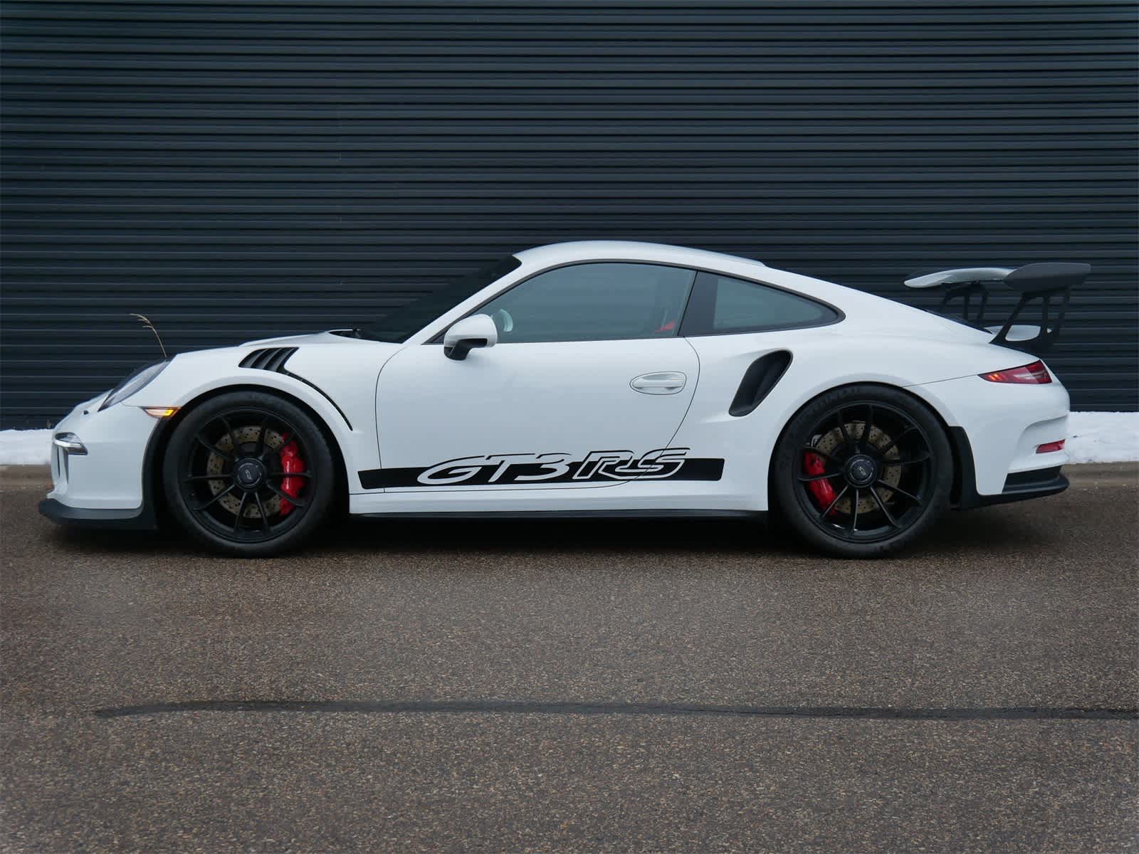 Thumbnail: 2016 Porsche 911 - 2