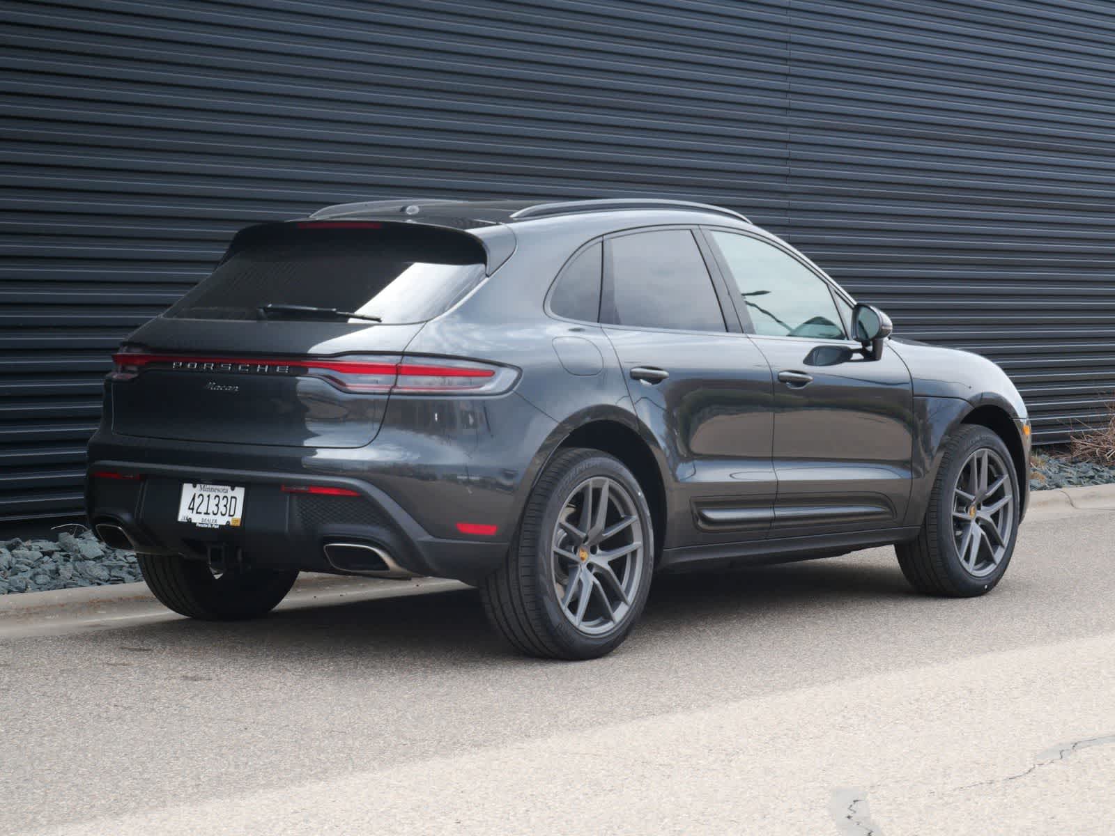 Thumbnail: 2026 Porsche Macan - 25