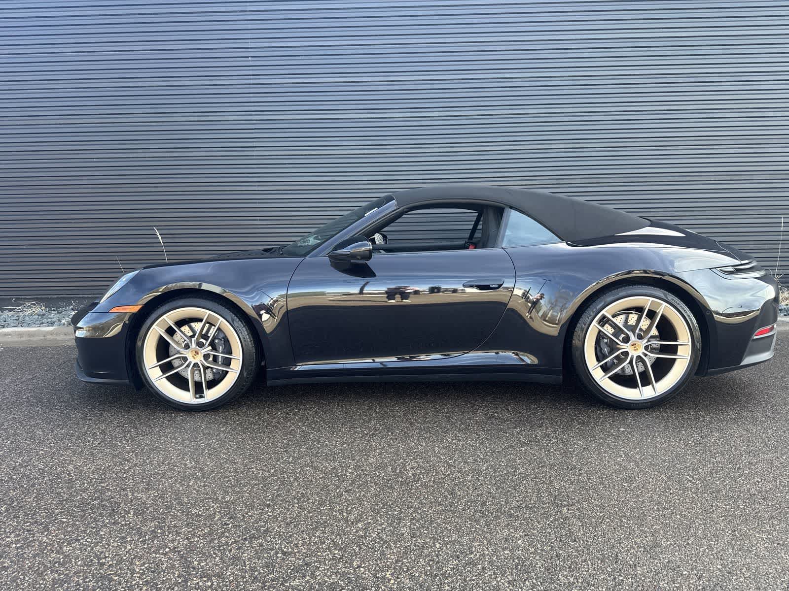 Thumbnail: 2025 Porsche 911 - 9