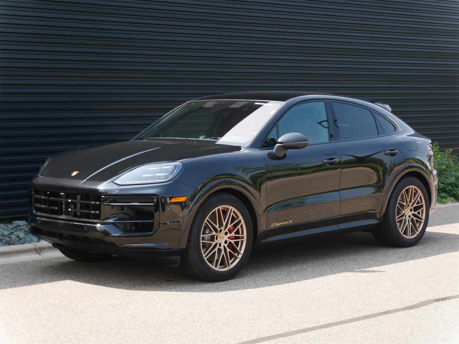Thumbnail: 2025 Porsche Cayenne - 1
