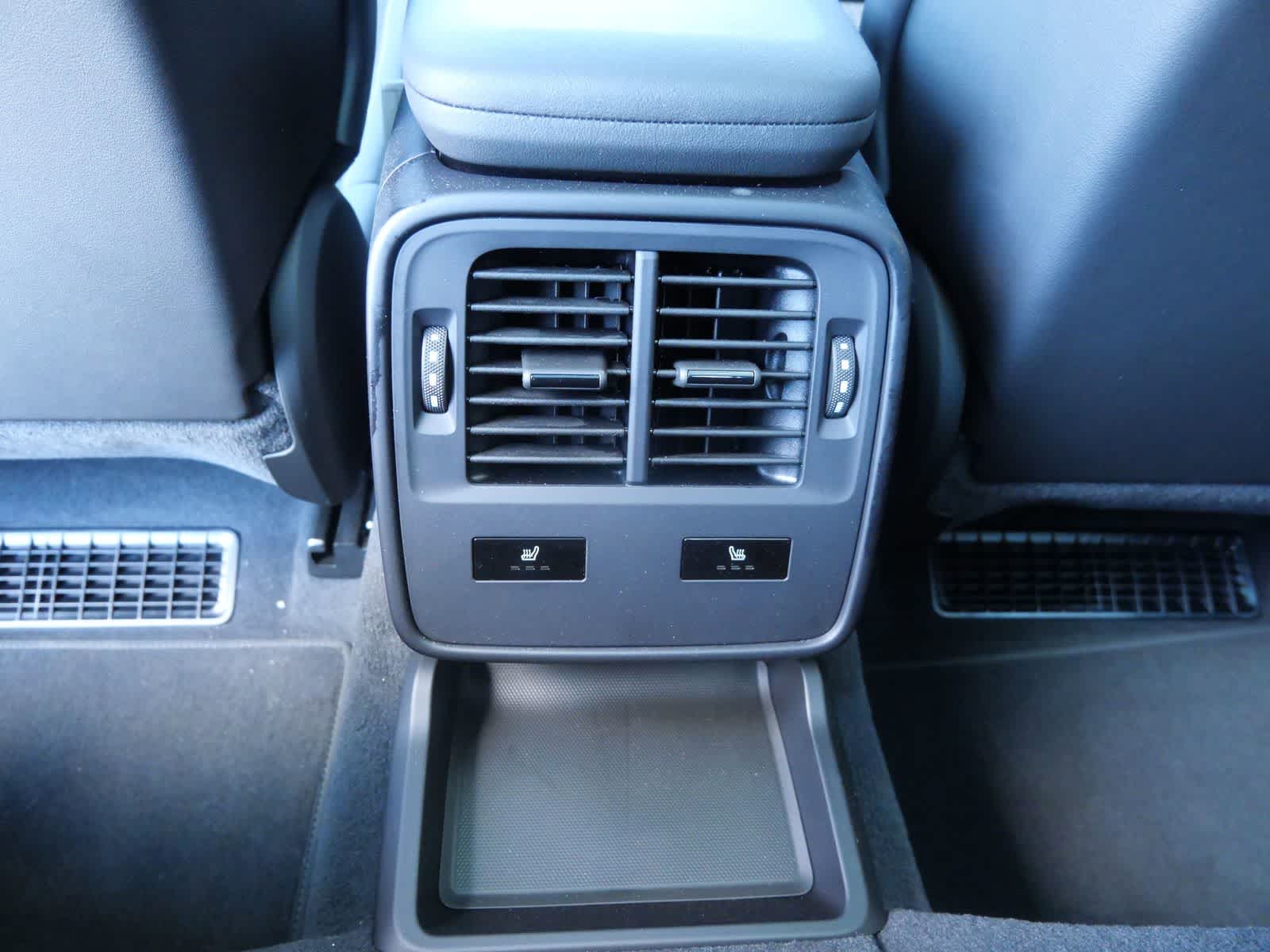 Thumbnail: 2025 Porsche Taycan - 13