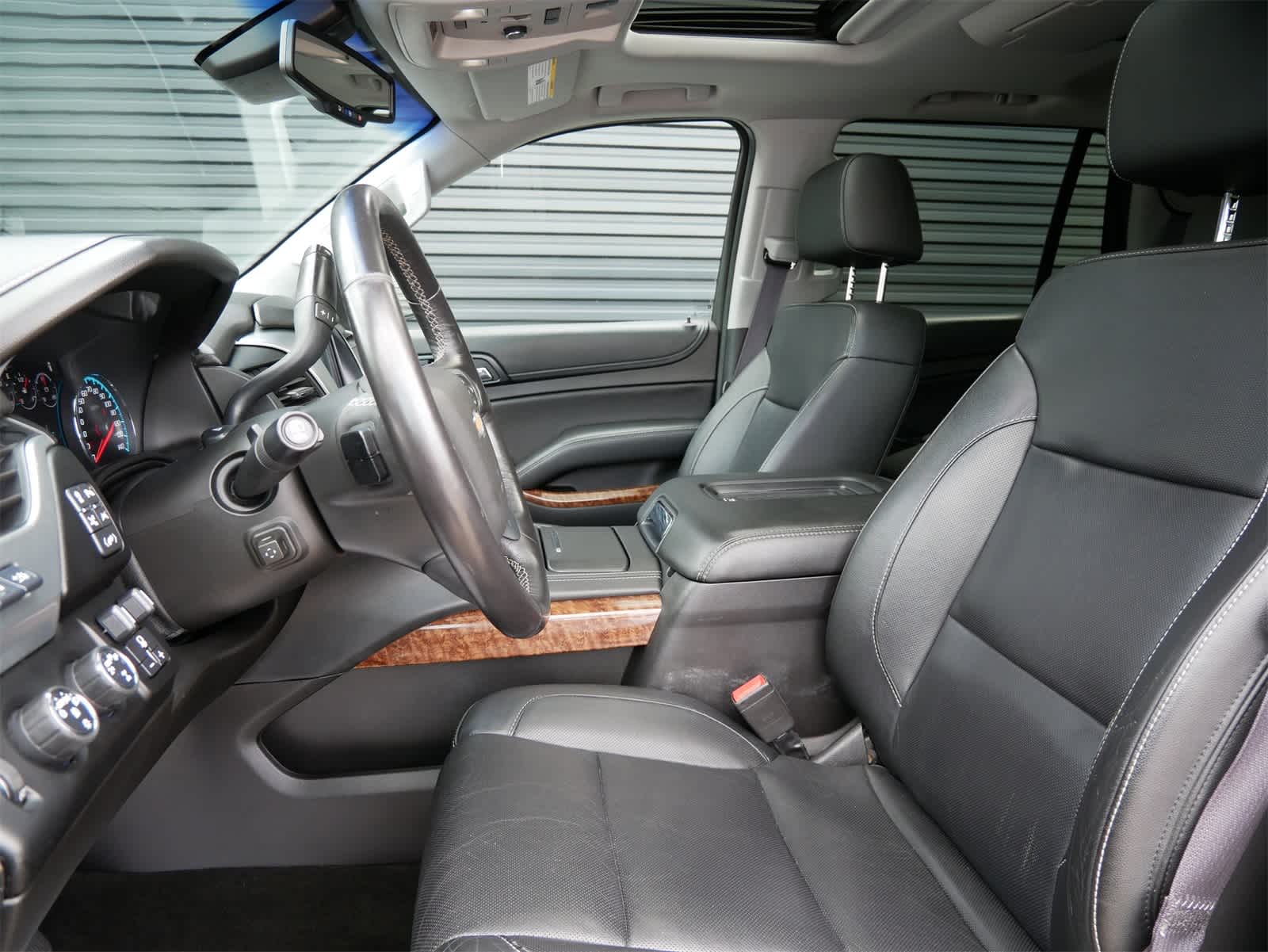Thumbnail: 2017 Chevrolet Tahoe - 5