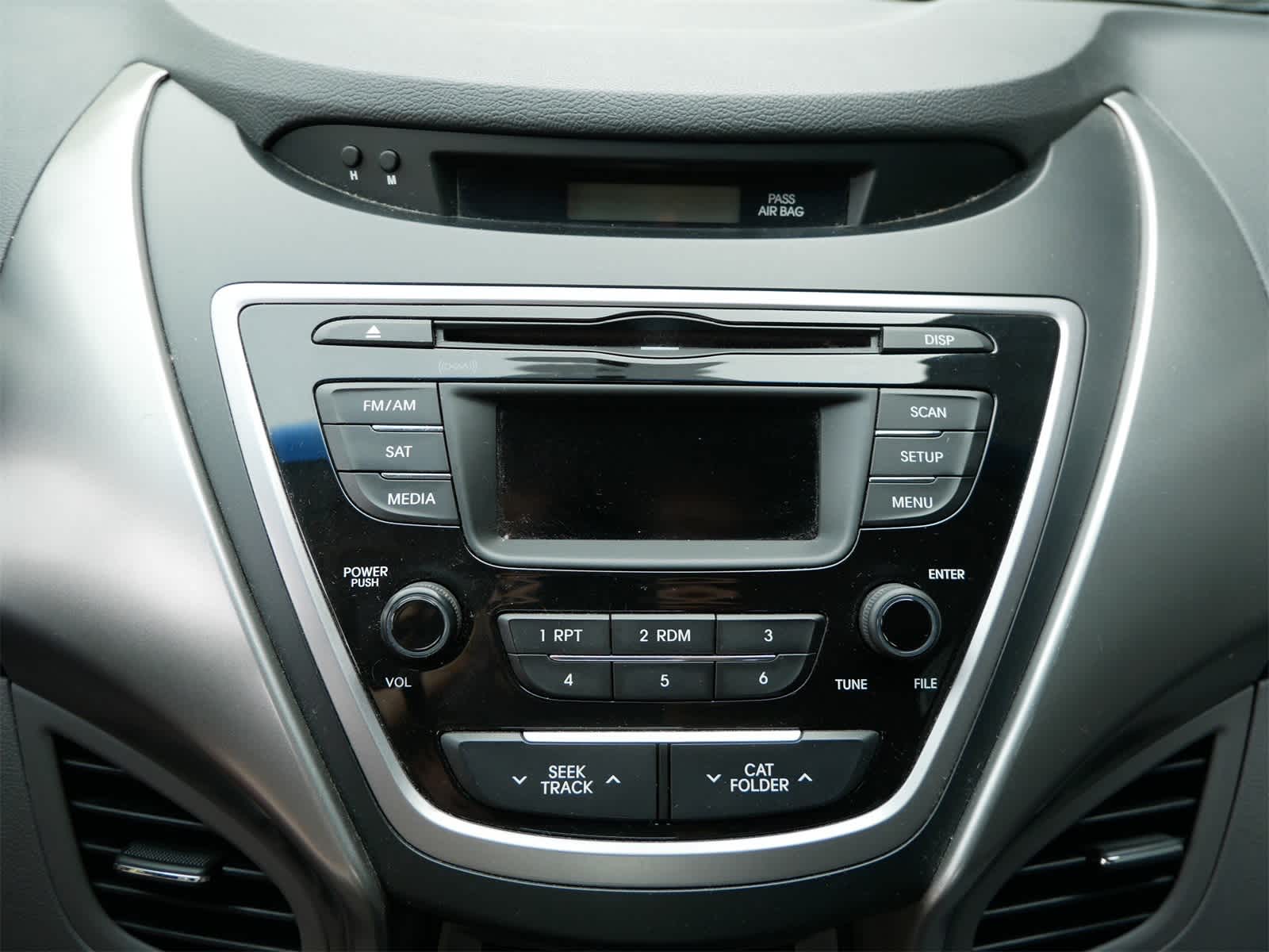 Thumbnail: 2013 Hyundai Elantra - 10