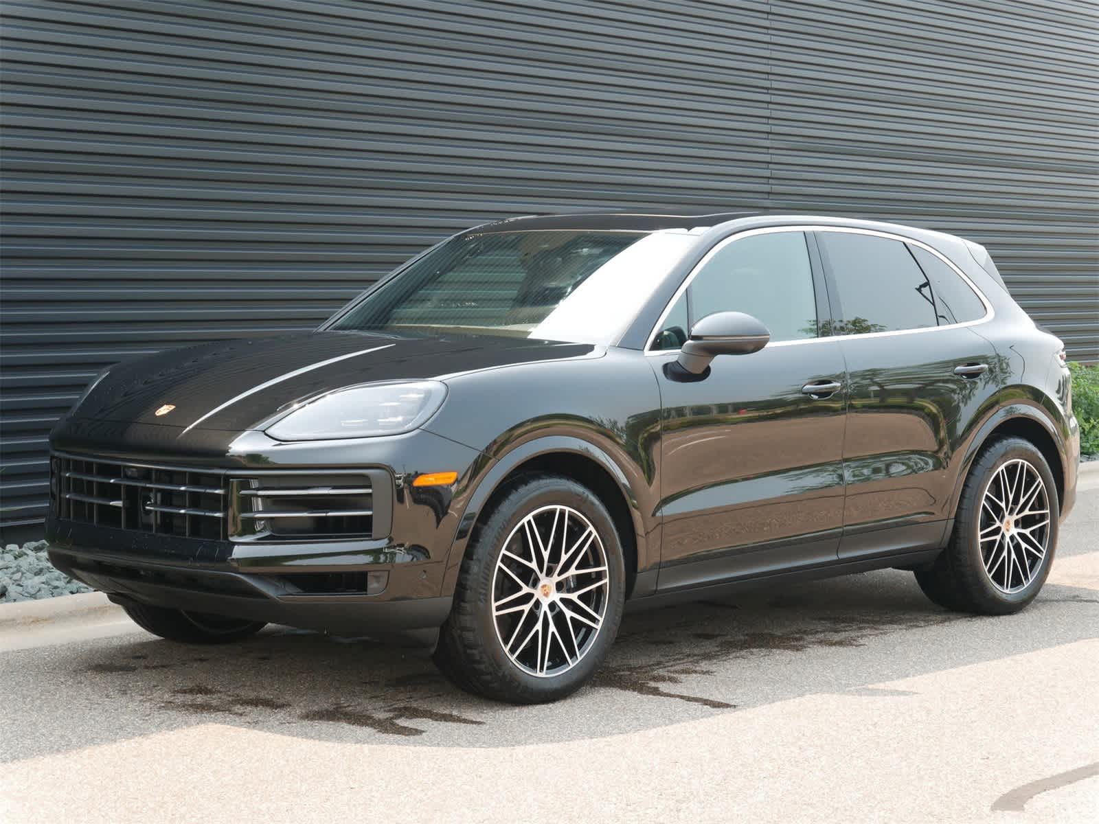 Thumbnail: 2025 Porsche Cayenne - 1