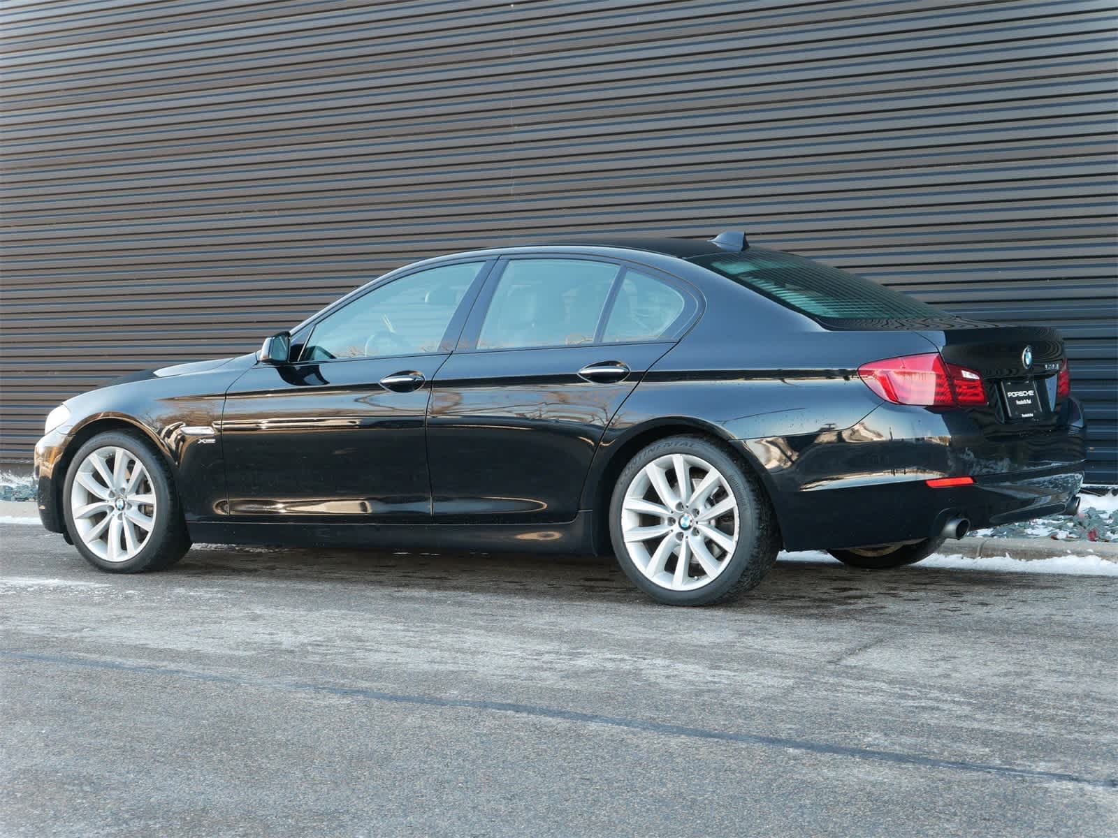 Thumbnail: 2012 BMW 5 Series - 3