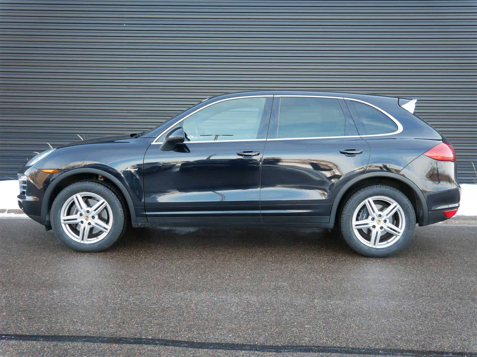 Thumbnail: 2014 Porsche Cayenne - 2