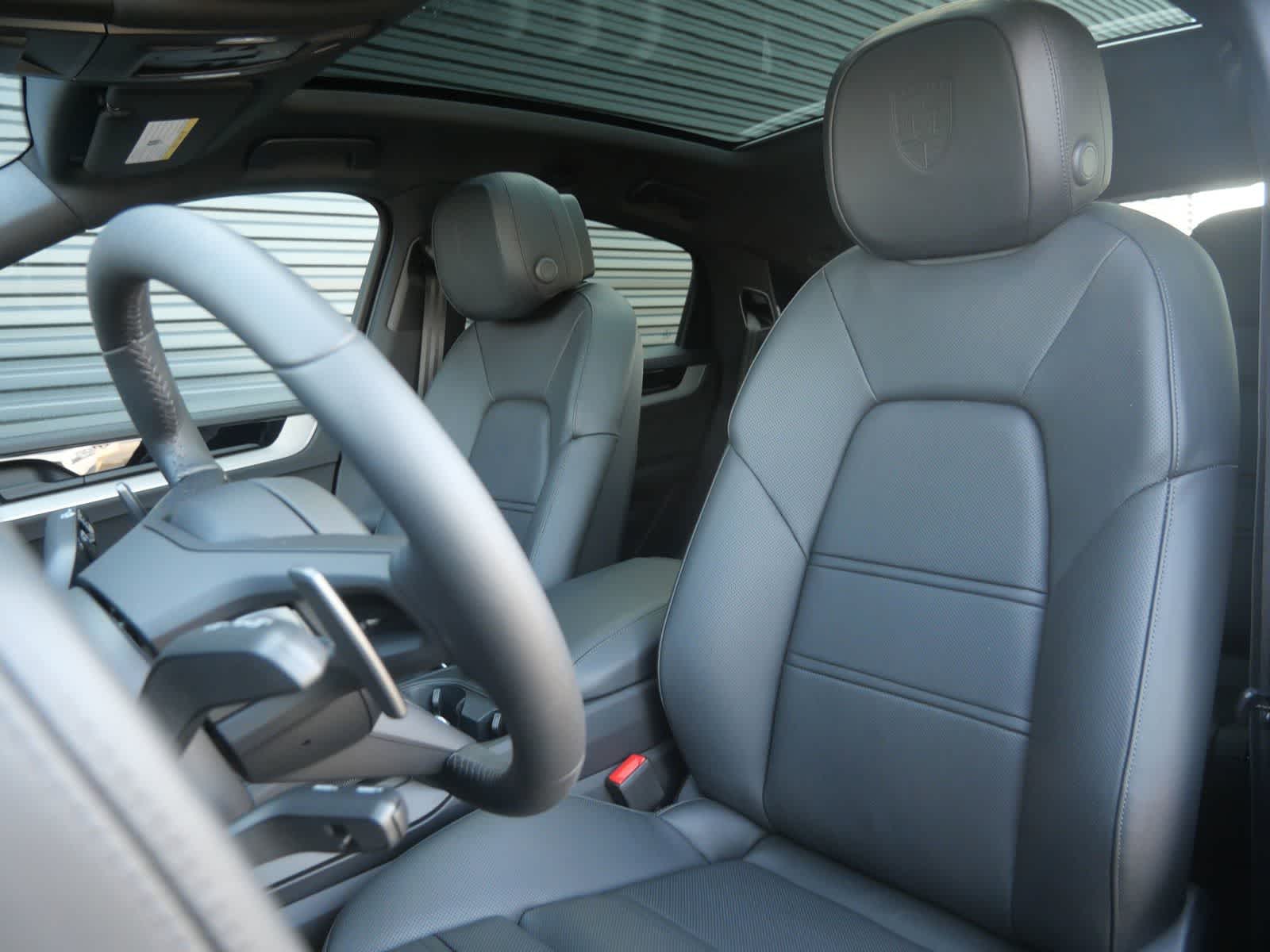 Thumbnail: 2026 Porsche Cayenne - 5