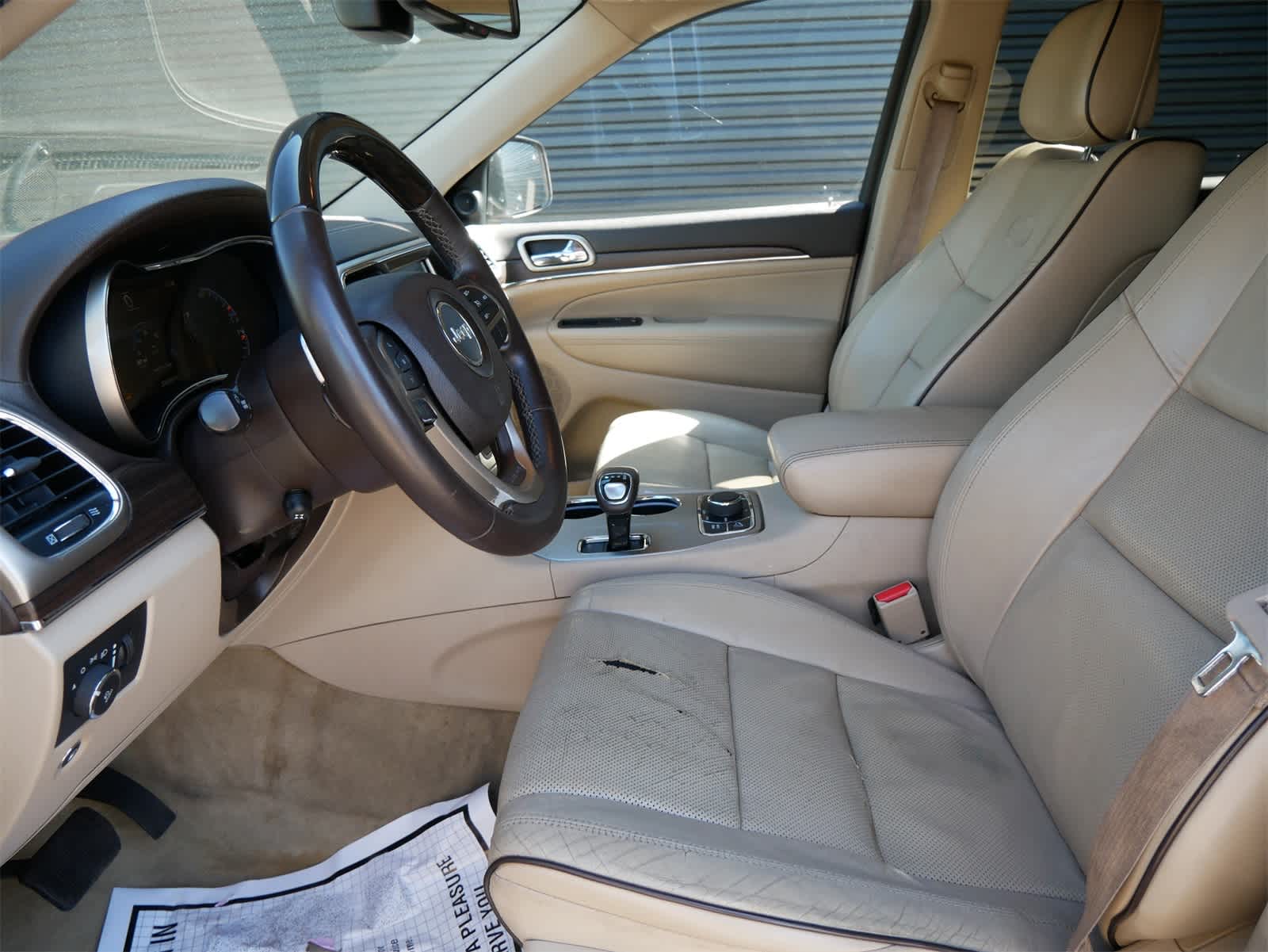 2014 Jeep Grand Cherokee Overland 5