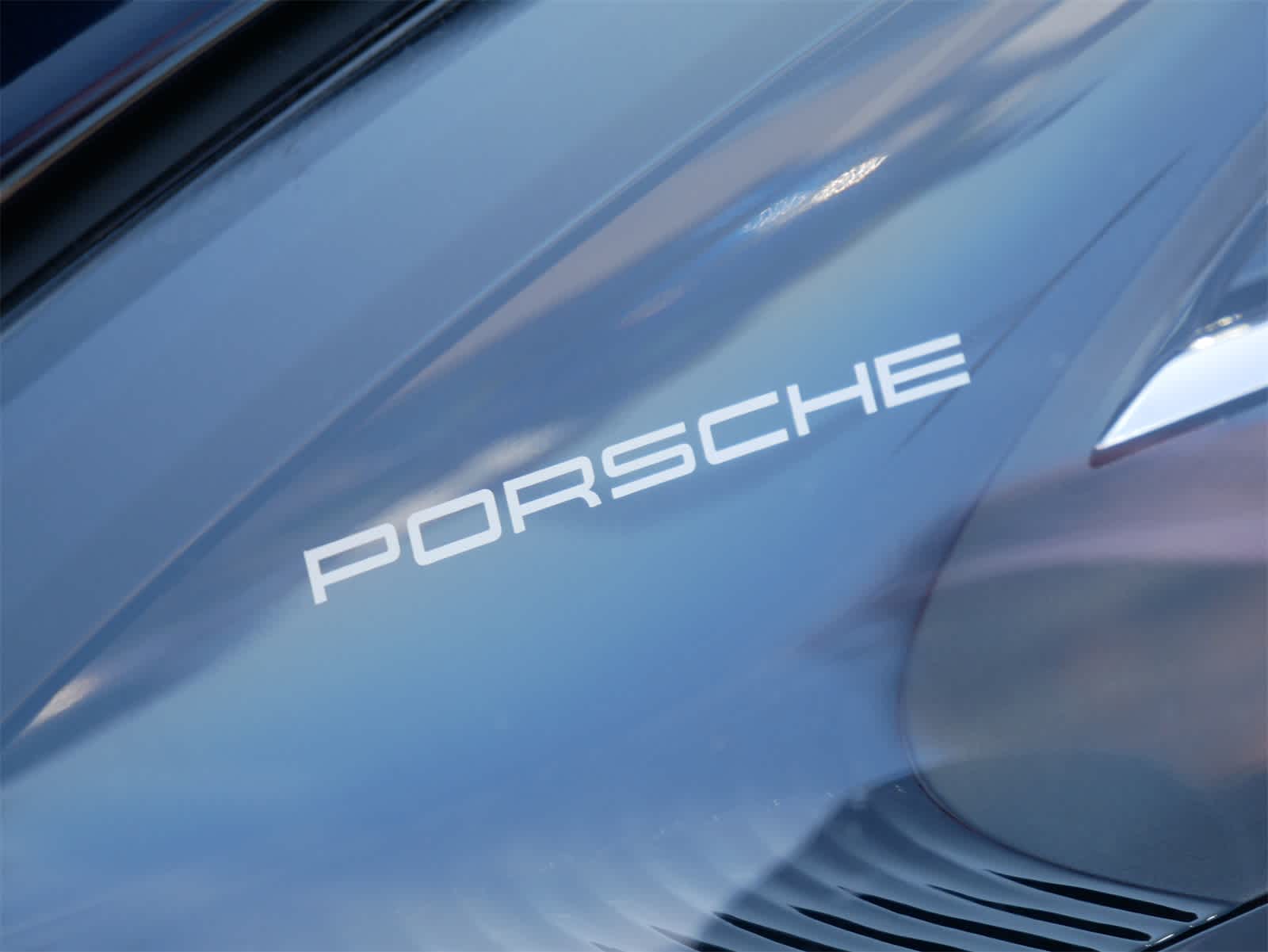 Thumbnail: 2021 Porsche Macan - 10