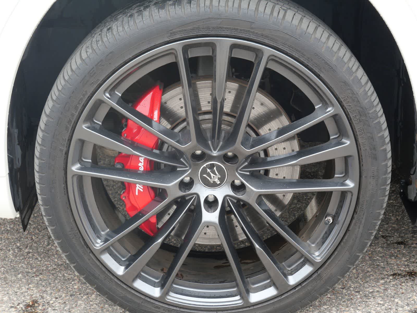 Thumbnail: 2022 Maserati Levante - 7