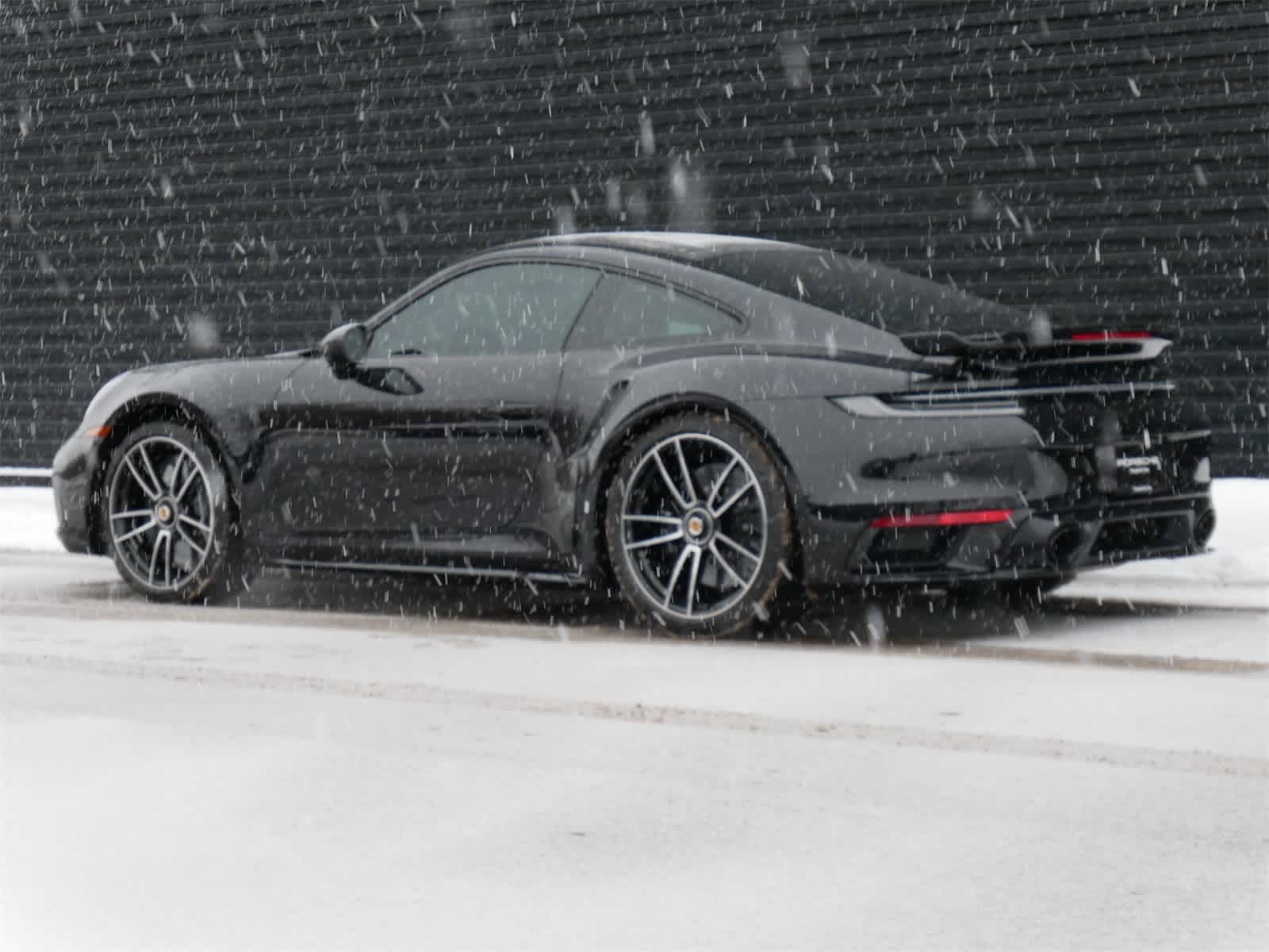 Thumbnail: 2024 Porsche 911 - 3