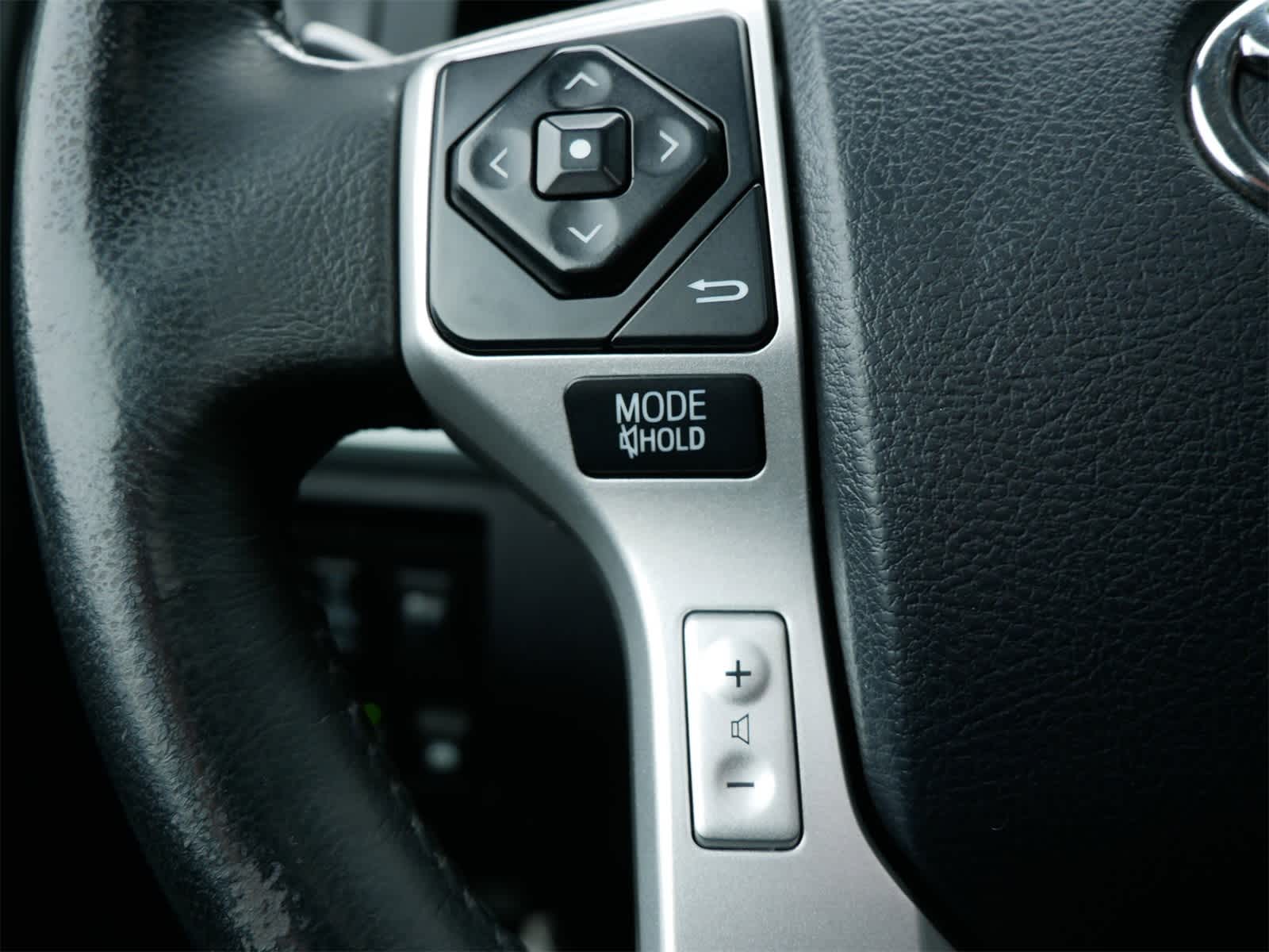 Thumbnail: 2017 Toyota Tundra - 16