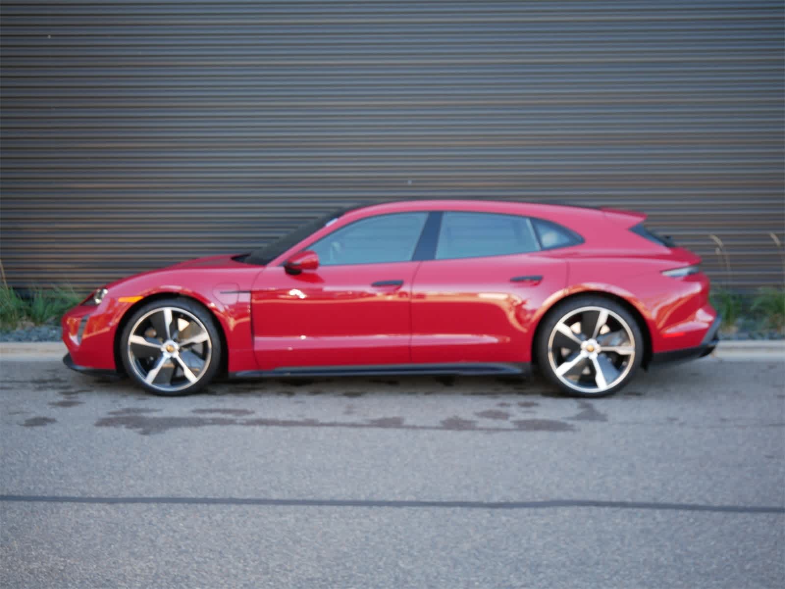 Thumbnail: 2023 Porsche Taycan - 2