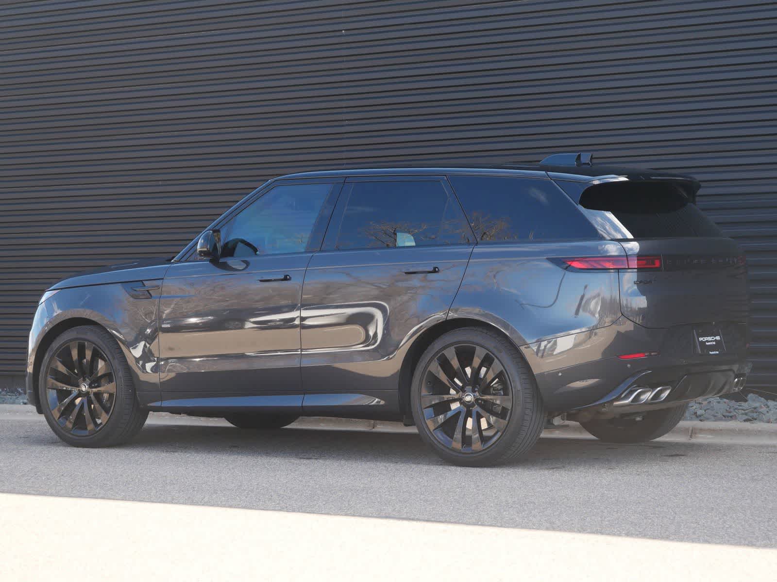 Thumbnail: 2025 Land Rover Range Rover Sport - 3