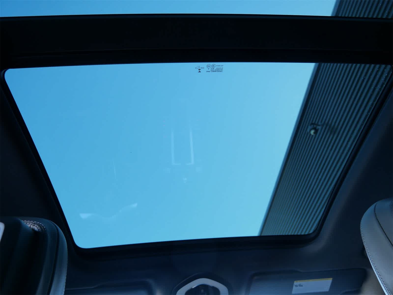 Thumbnail: 2021 Porsche Macan - 15