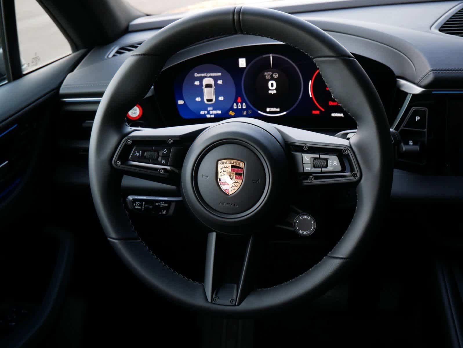 Thumbnail: 2024 Porsche Macan - 12