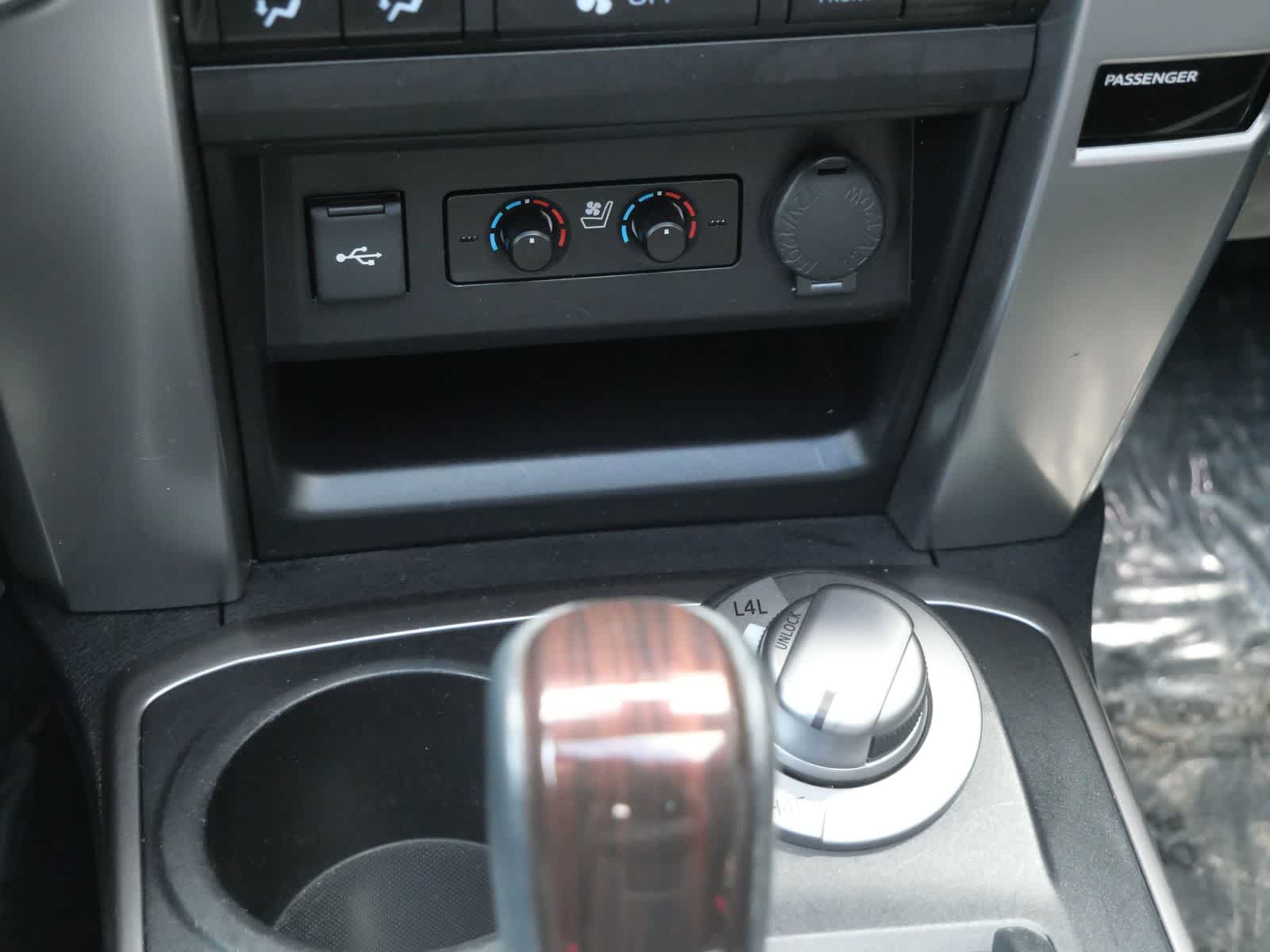 Thumbnail: 2022 Toyota 4Runner - 18