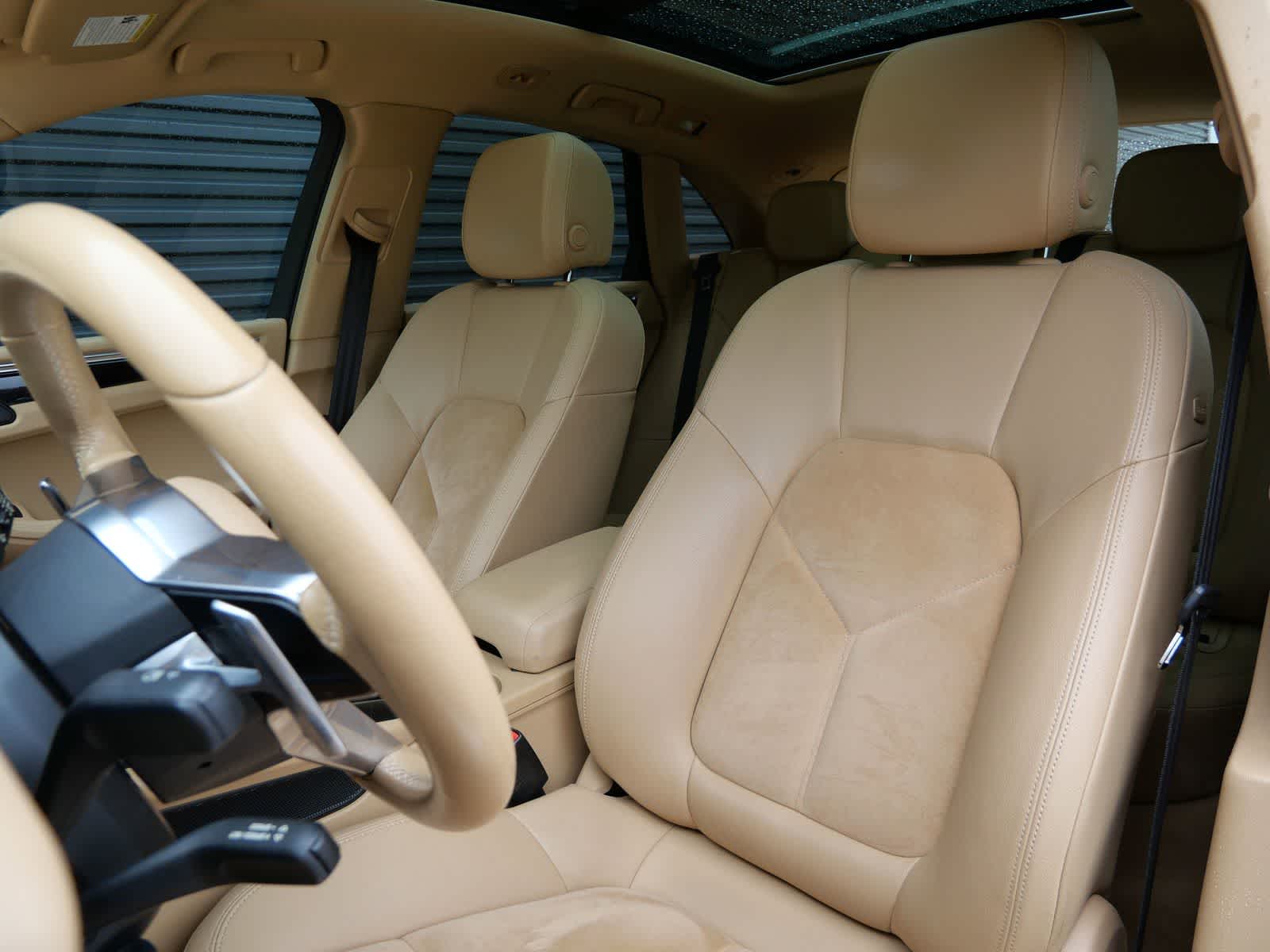 Thumbnail: 2015 Porsche Macan - 5