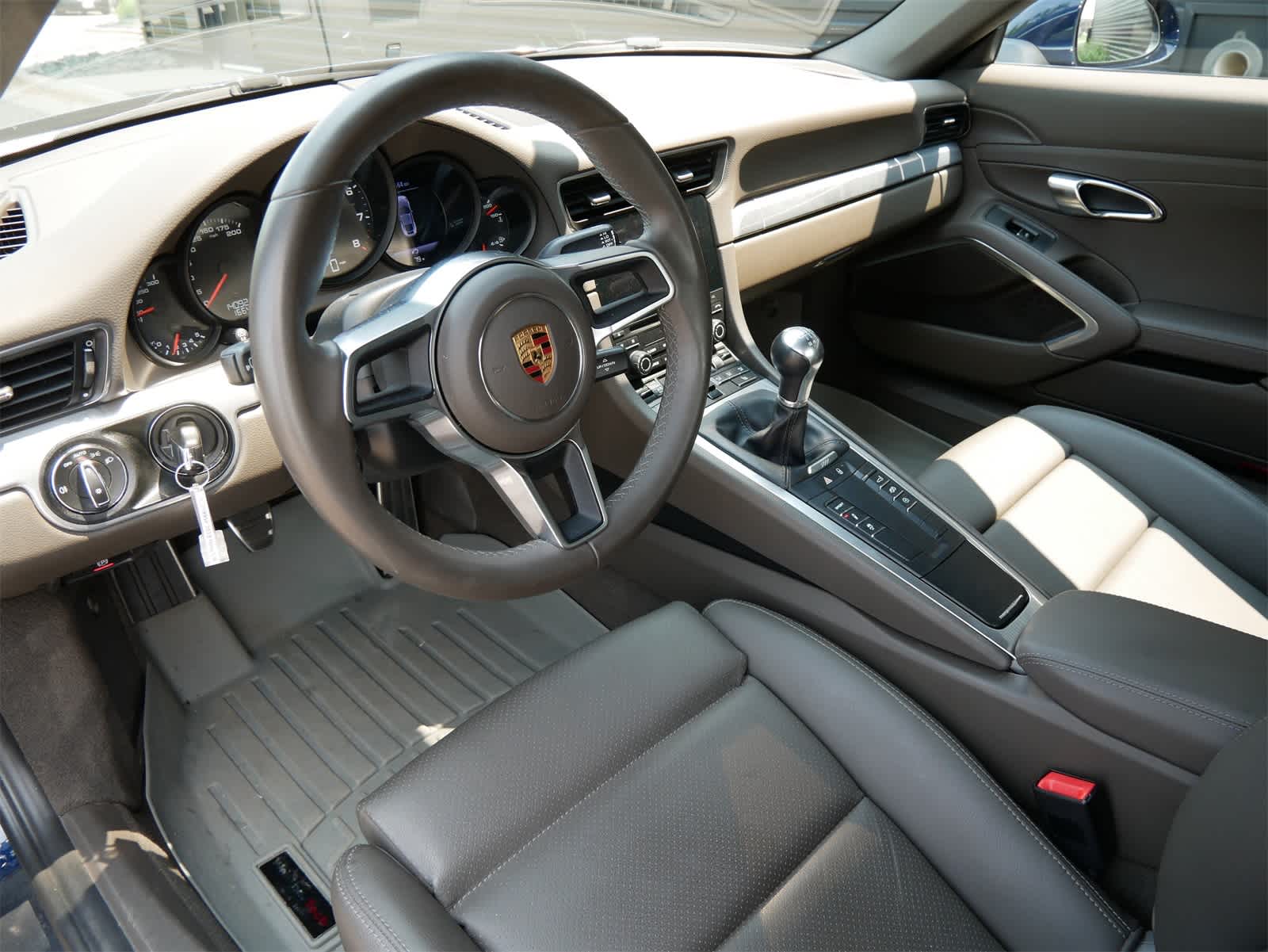 2018 Porsche 911 Carrera 4