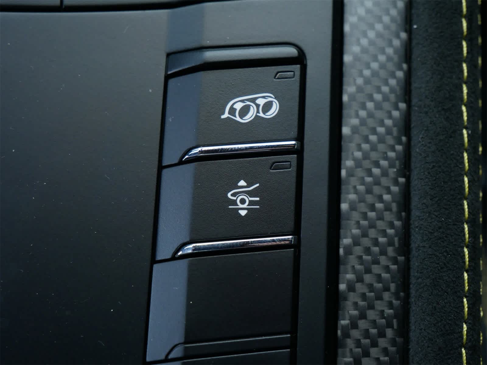 Thumbnail: 2025 Porsche  - 9