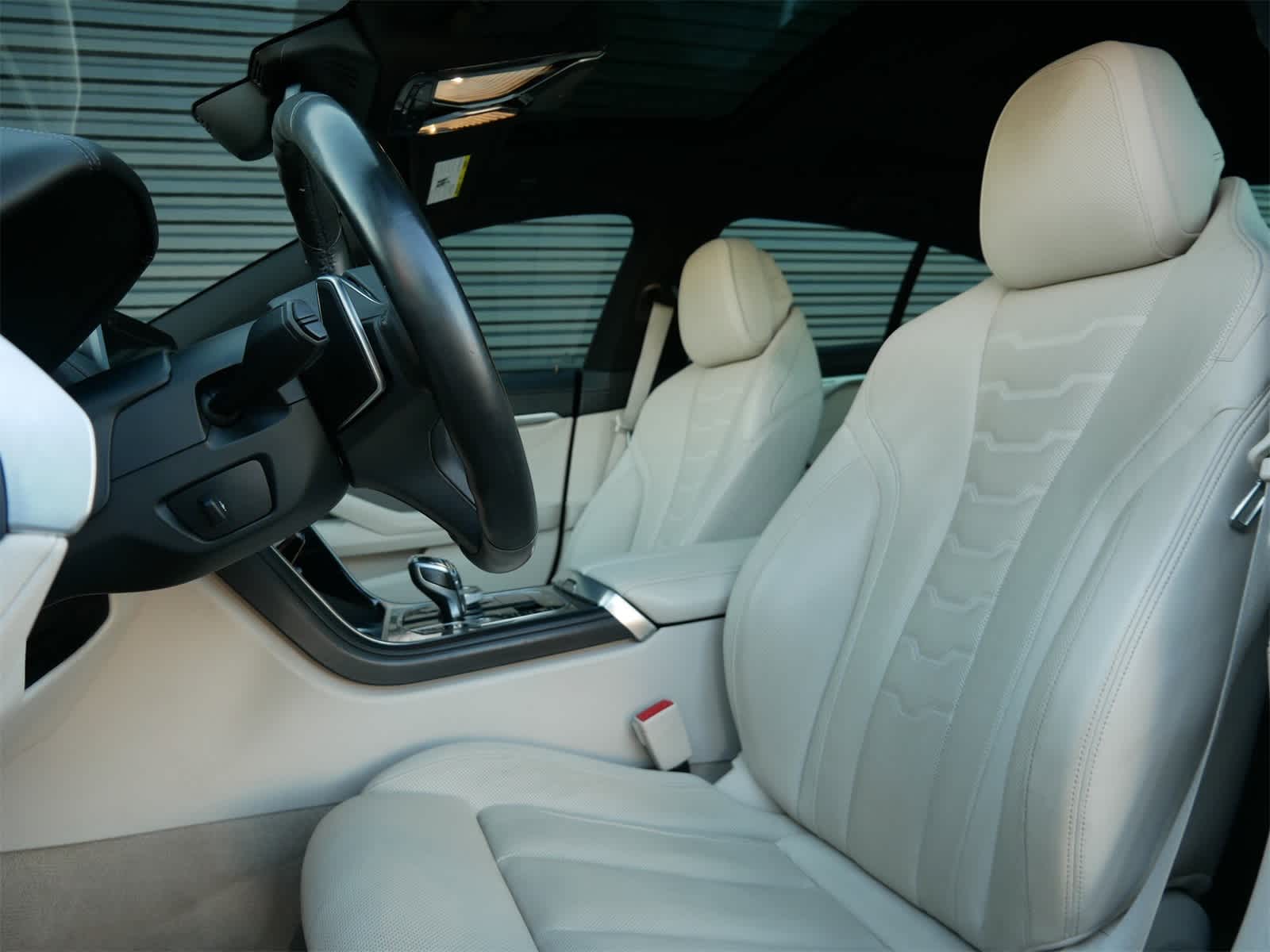 Thumbnail: 2021 BMW 8 Series - 5