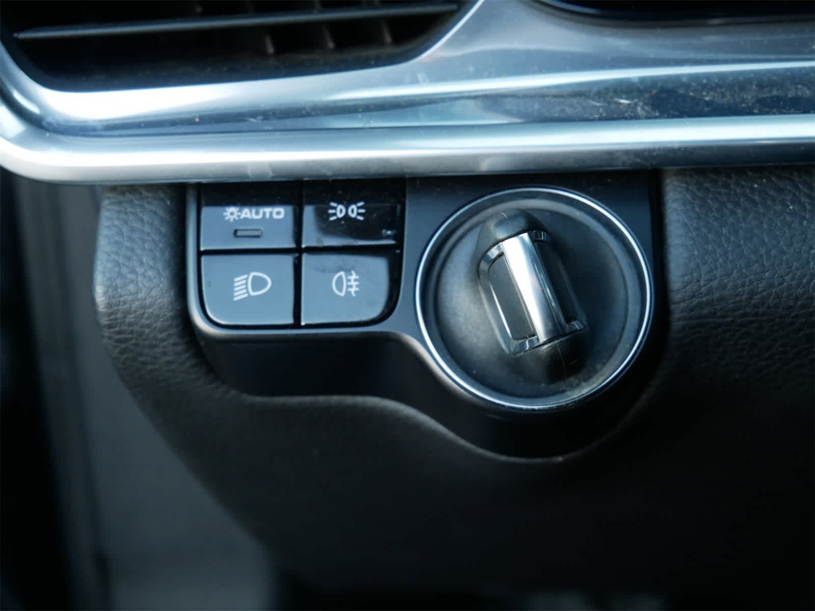 Thumbnail: 2020 Porsche Panamera - 14