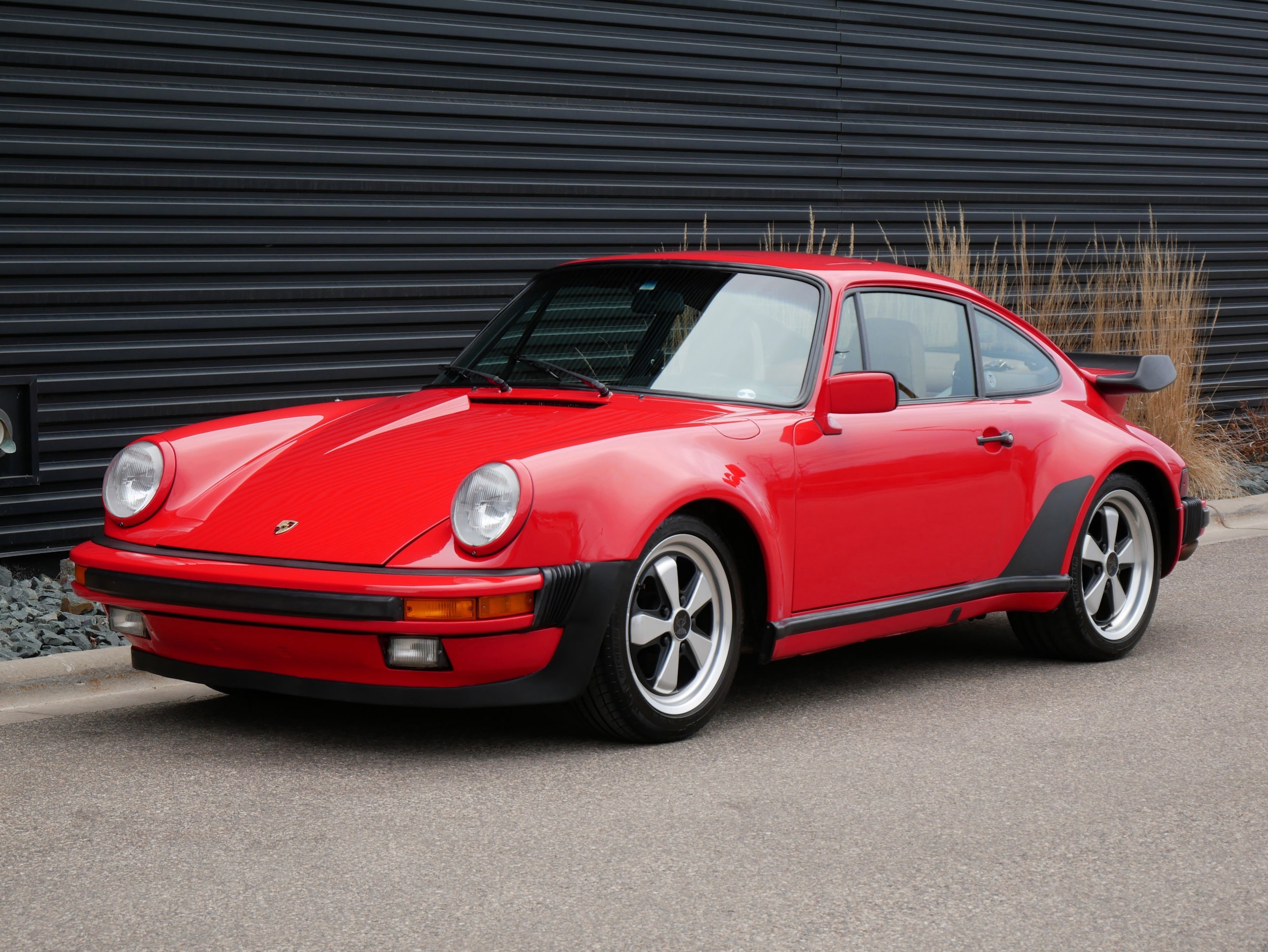 1976 Porsche 911 Carrera T -
                  Saint Paul, MN