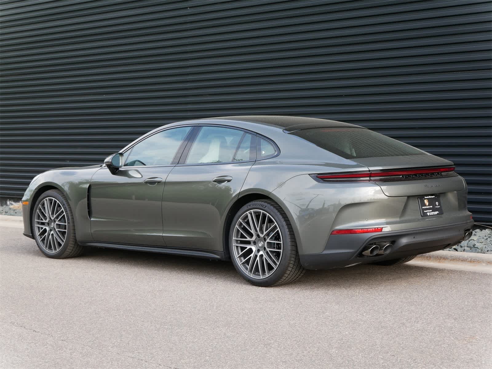 Thumbnail: 2025 Porsche Panamera - 3