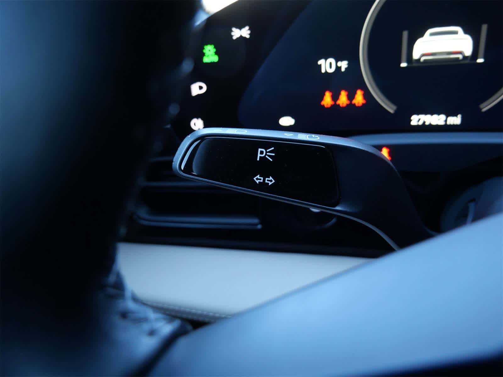 Thumbnail: 2020 Porsche Taycan - 21