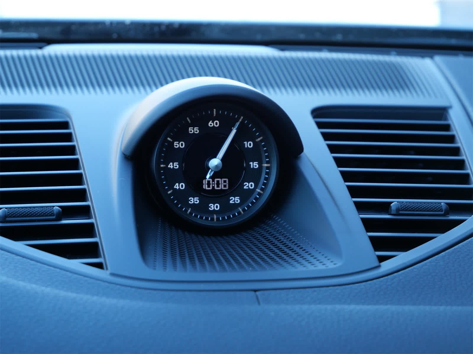 Thumbnail: 2026 Porsche Panamera - 22