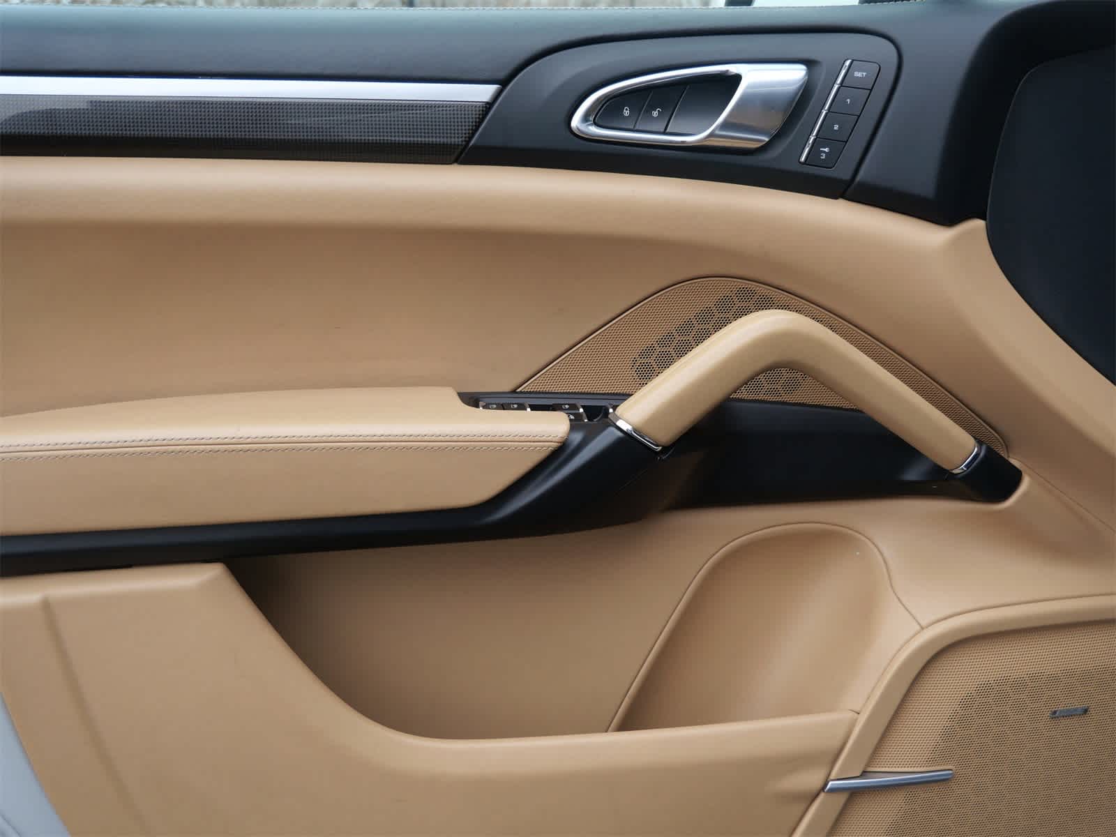 Thumbnail: 2014 Porsche Cayenne - 9