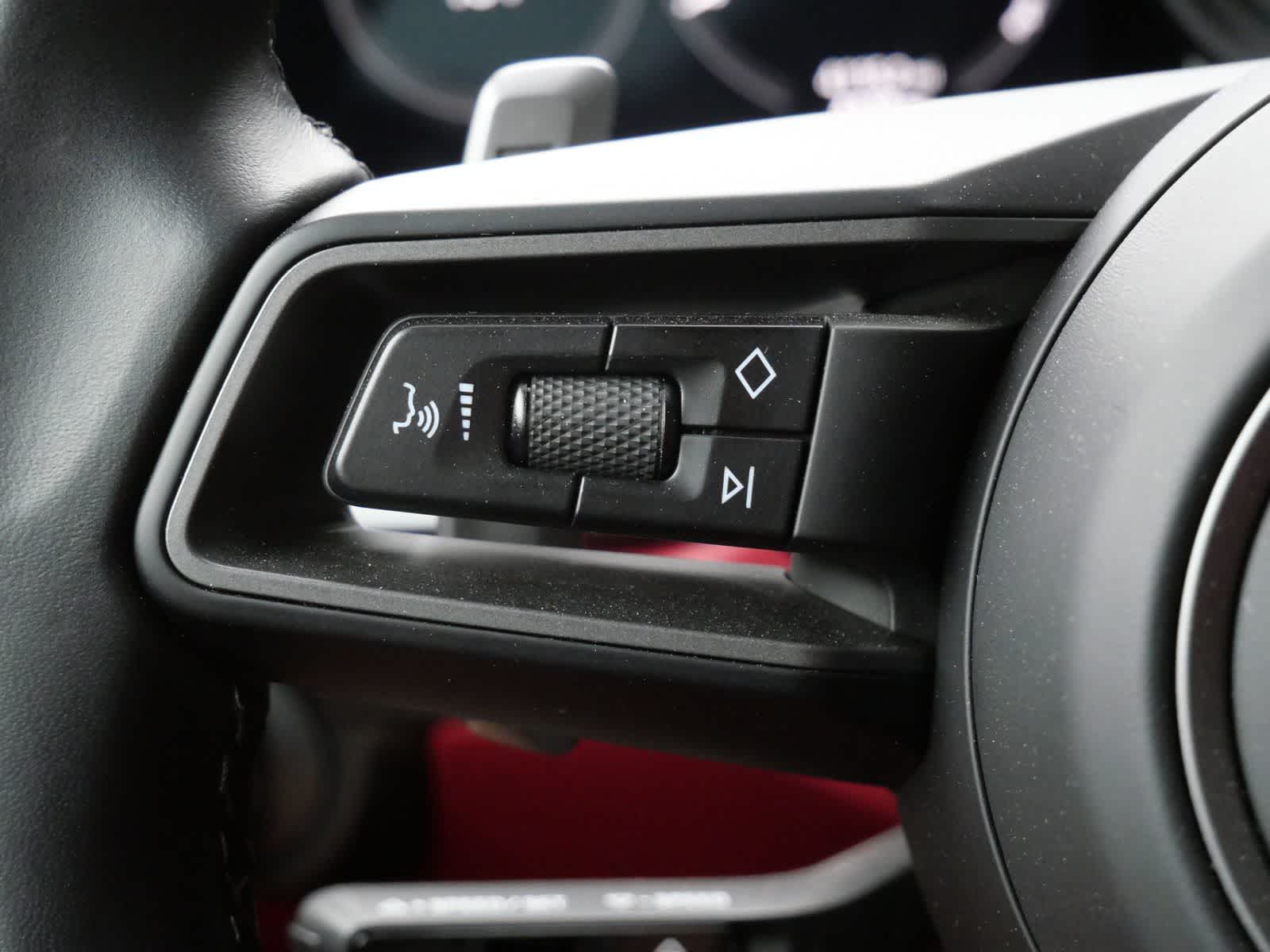 Thumbnail: 2023 Porsche 911 - 23