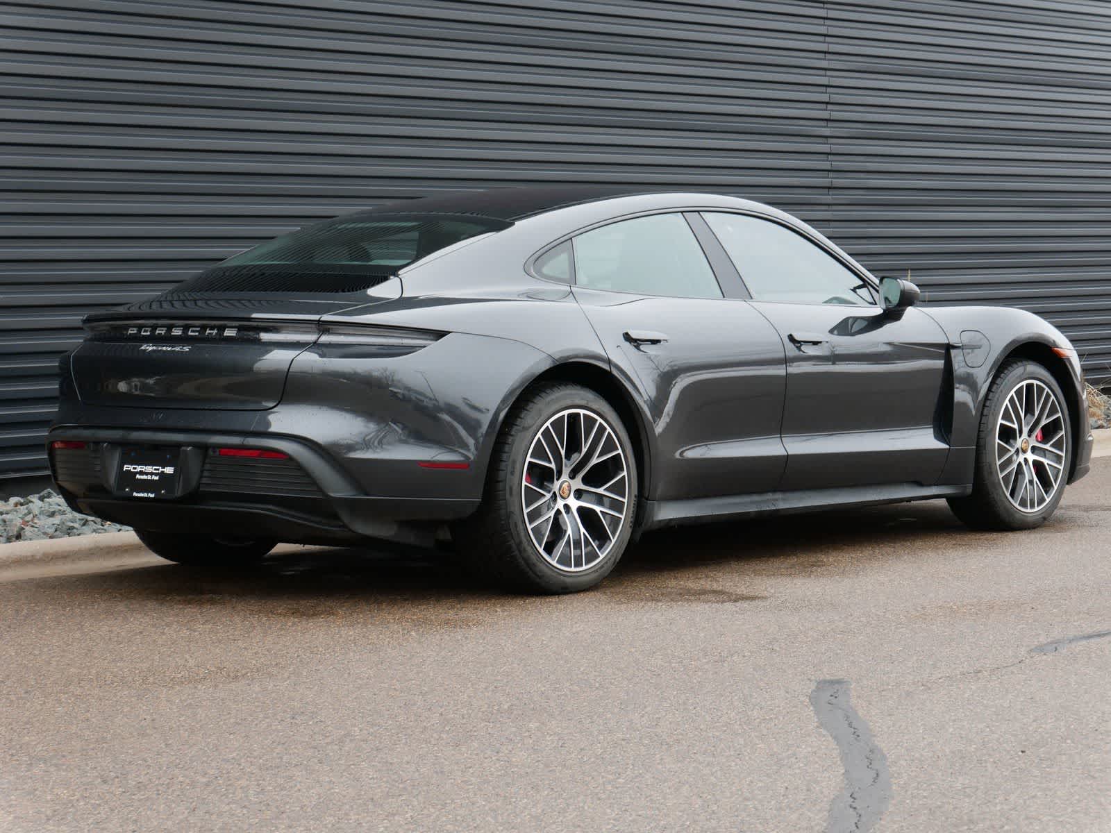 Thumbnail: 2021 Porsche Taycan - 25