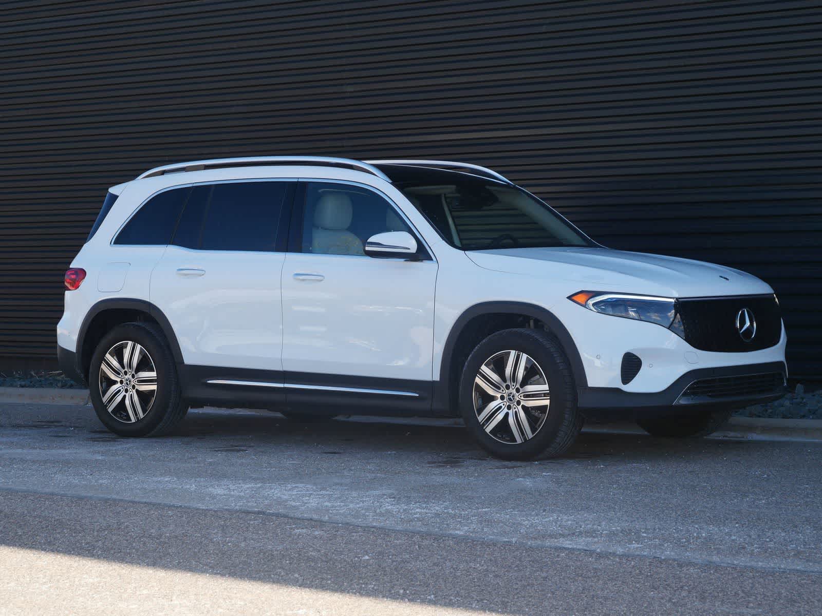 Thumbnail: 2025 Mercedes-Benz EQB - 28