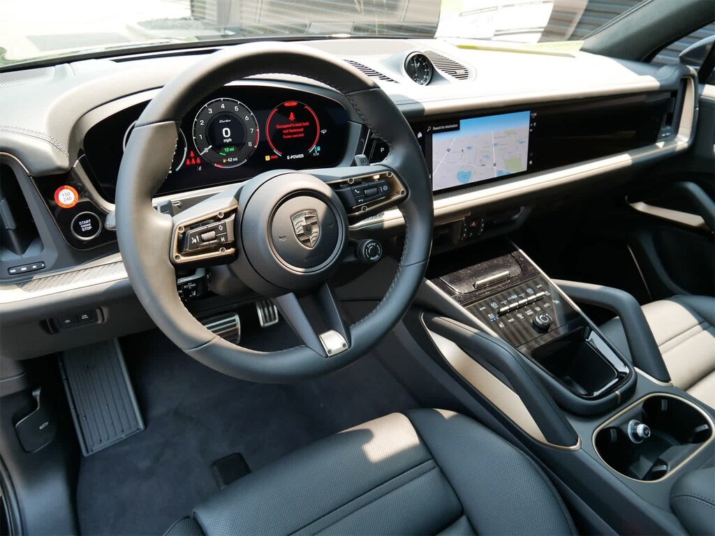 New 2025 Porsche Cayenne Turbo E-Hybrid SUV