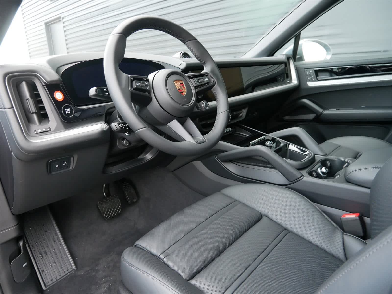 Thumbnail: 2026 Porsche Cayenne - 4