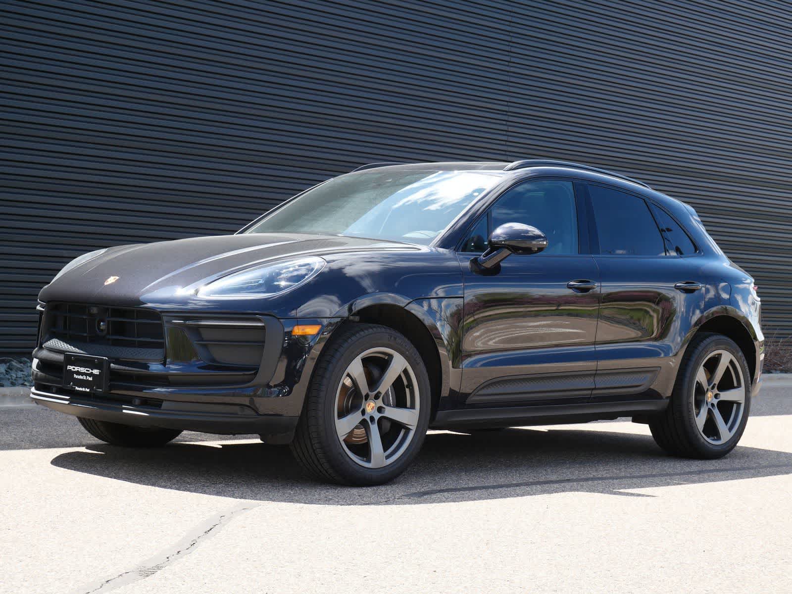 Thumbnail: 2026 Porsche Macan - 1