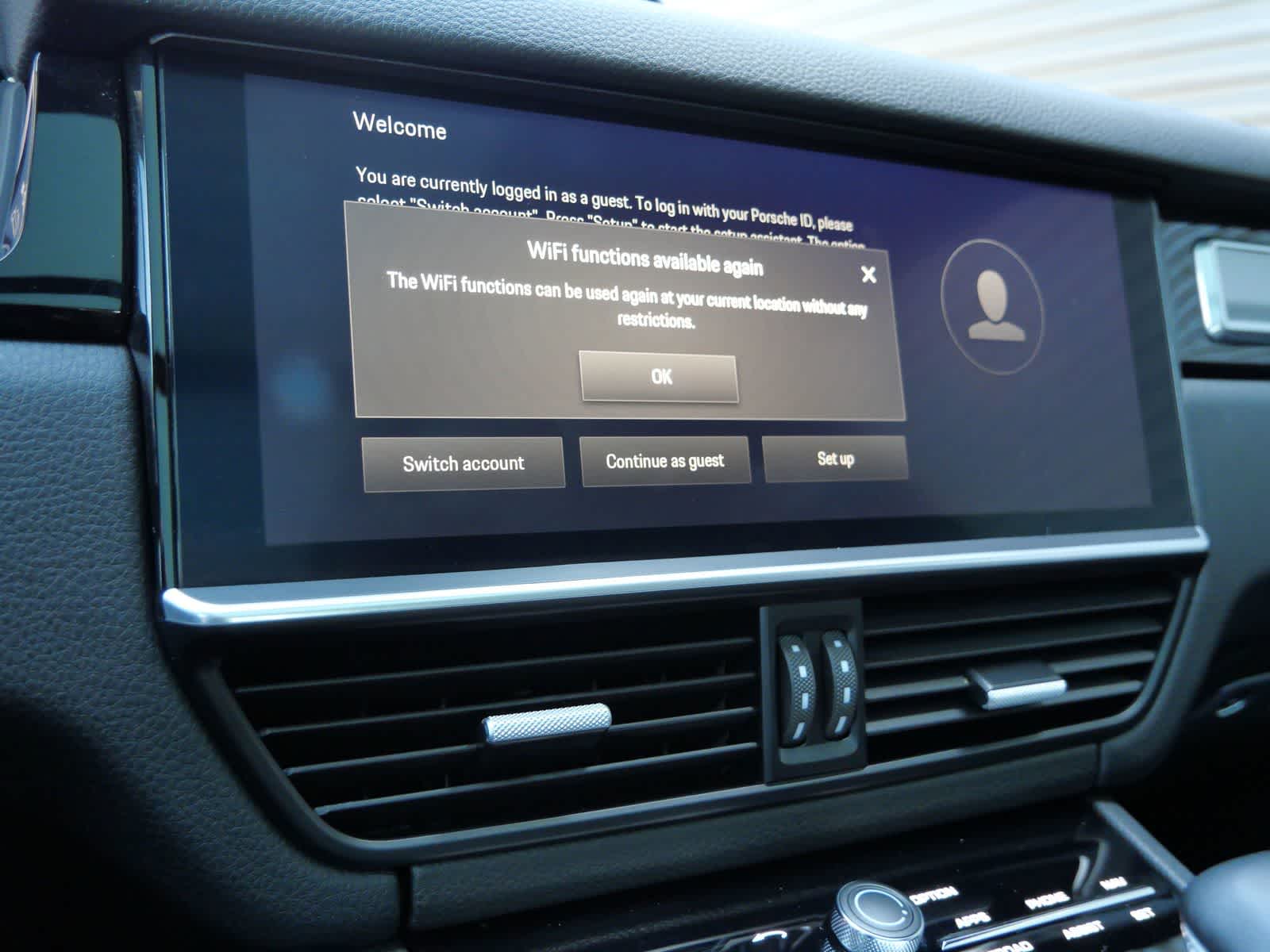 Thumbnail: 2023 Porsche Cayenne - 18