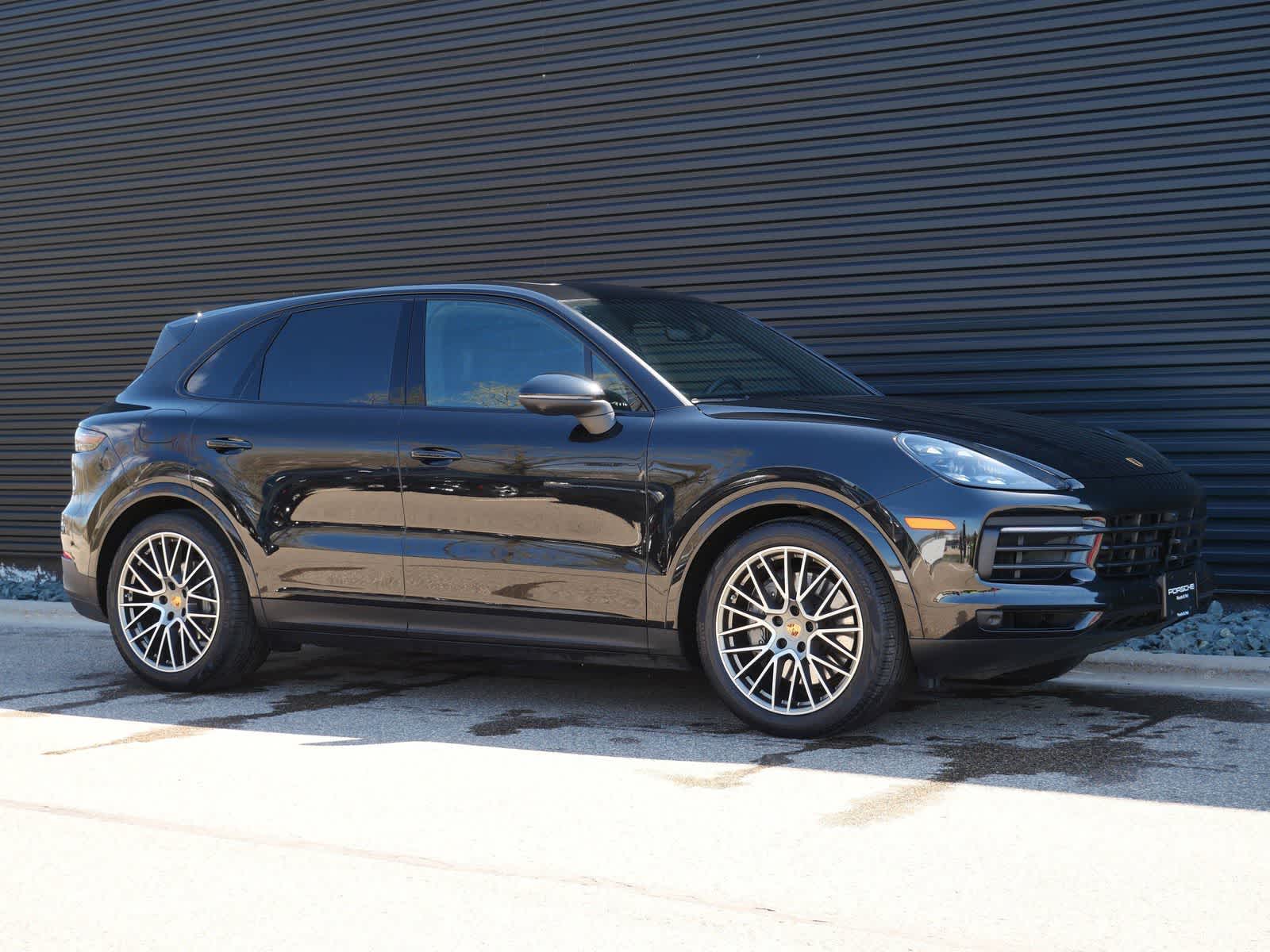 Thumbnail: 2023 Porsche Cayenne - 28