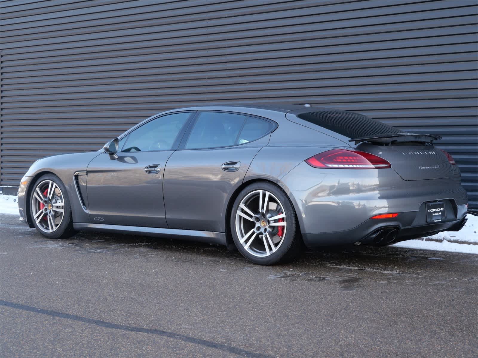 Thumbnail: 2016 Porsche Panamera - 3