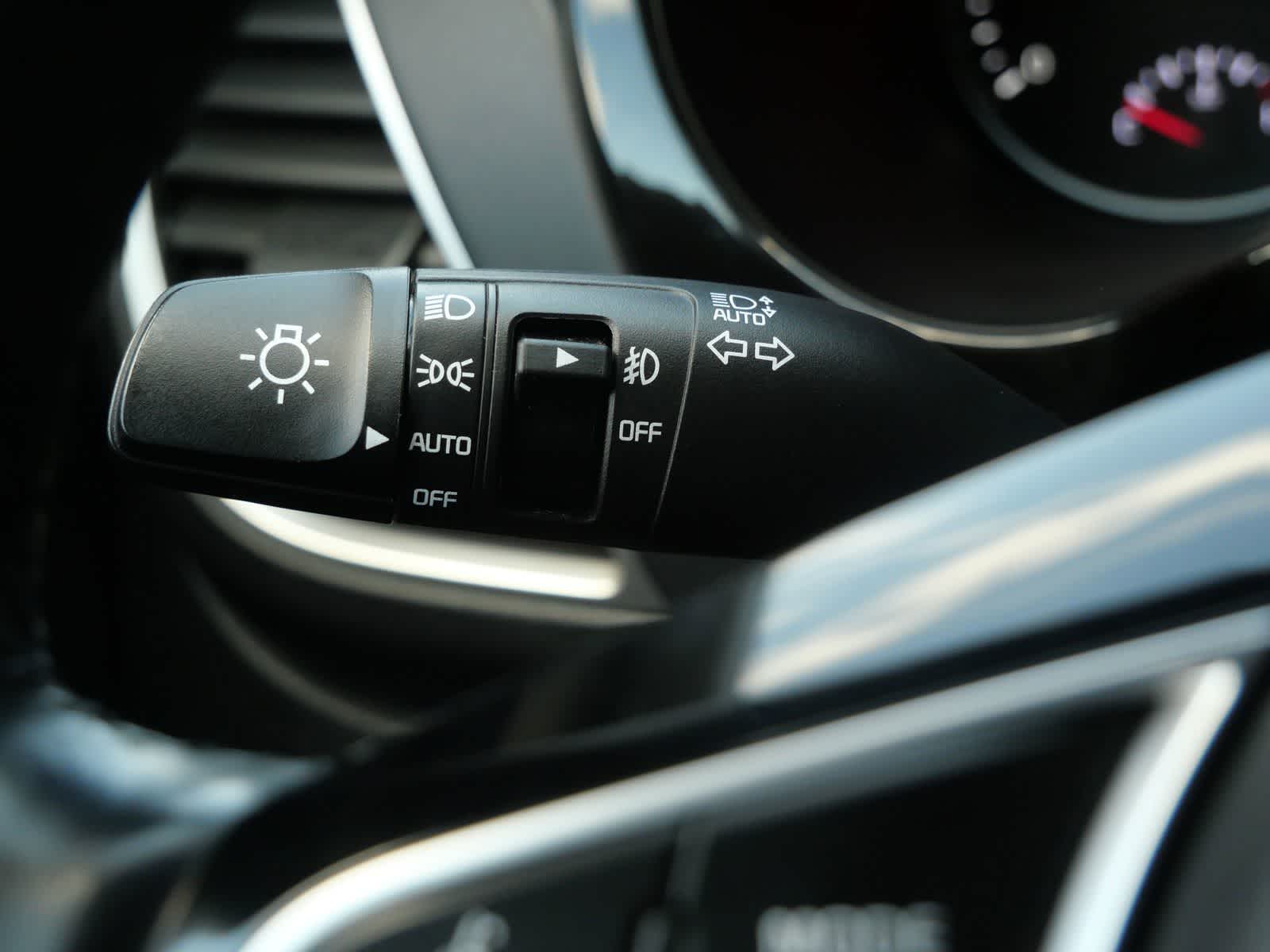 Thumbnail: 2021 Kia Seltos - 17