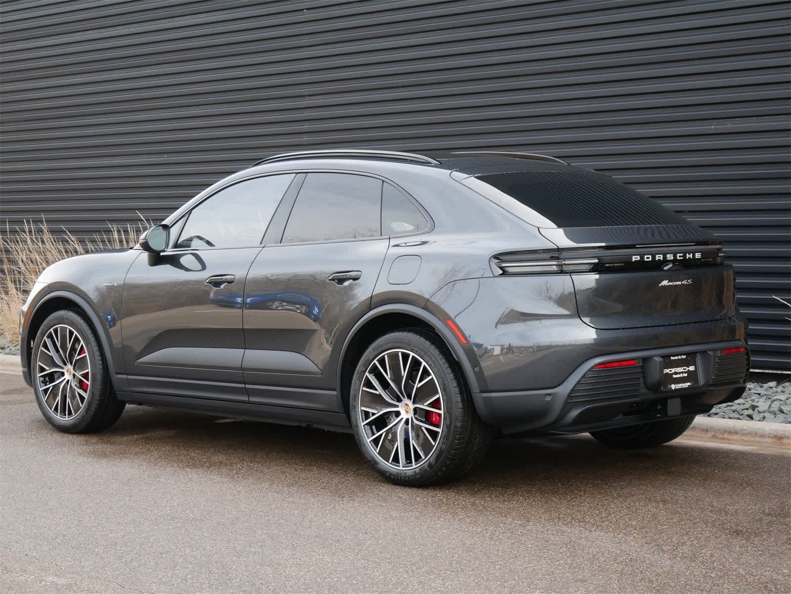 Thumbnail: 2025 Porsche Macan - 3