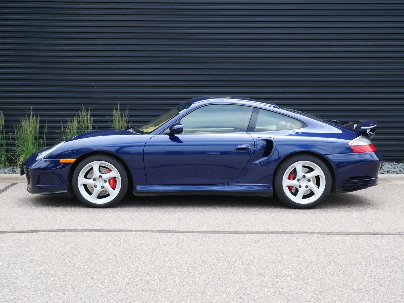Thumbnail: 2003 Porsche 911 - 2
