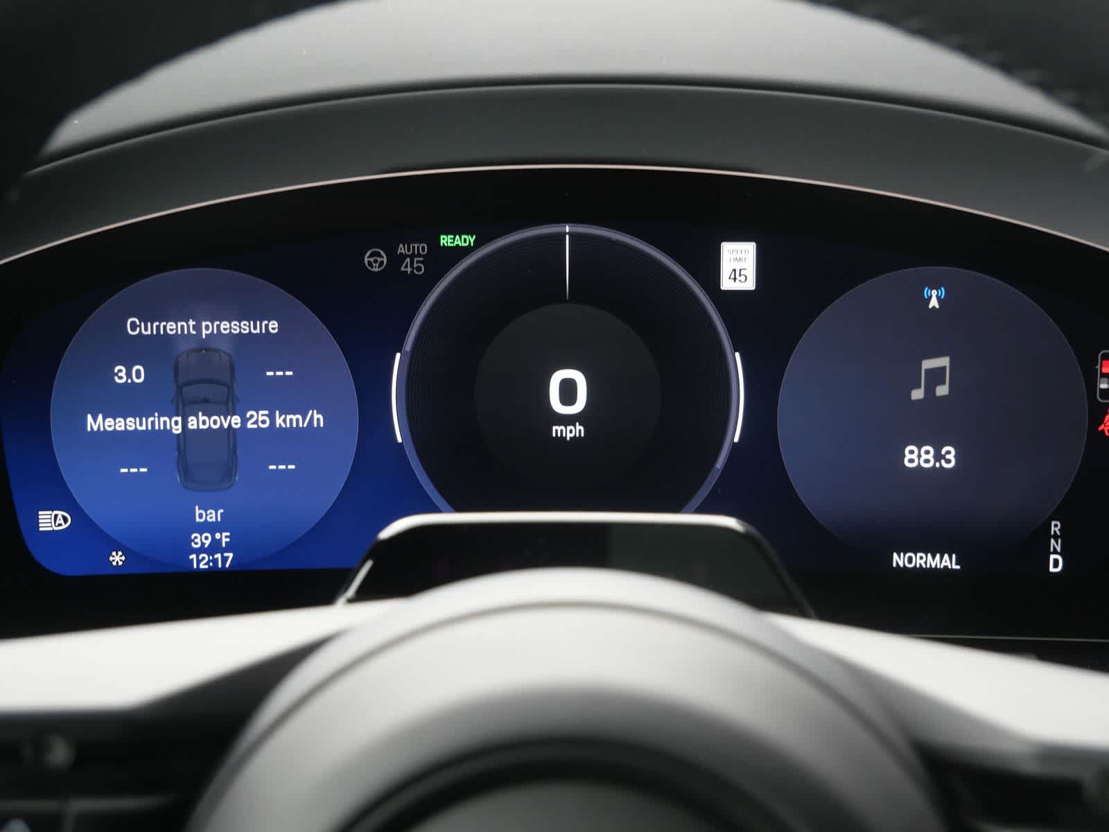 Thumbnail: 2026 Porsche Macan - 23