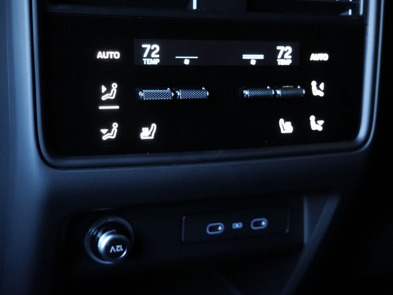 Thumbnail: 2026 Porsche Cayenne - 10