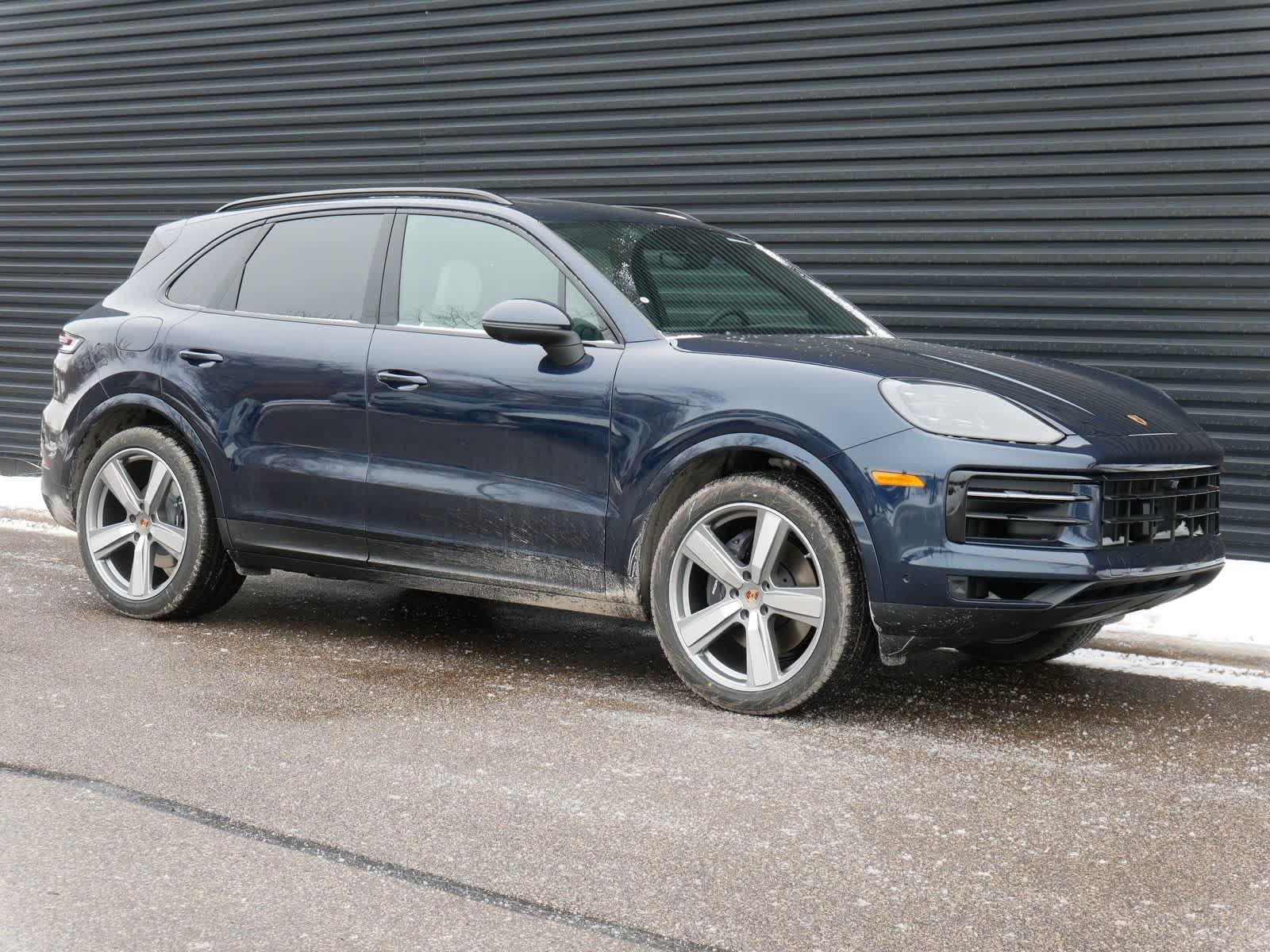 Thumbnail: 2026 Porsche Cayenne - 25